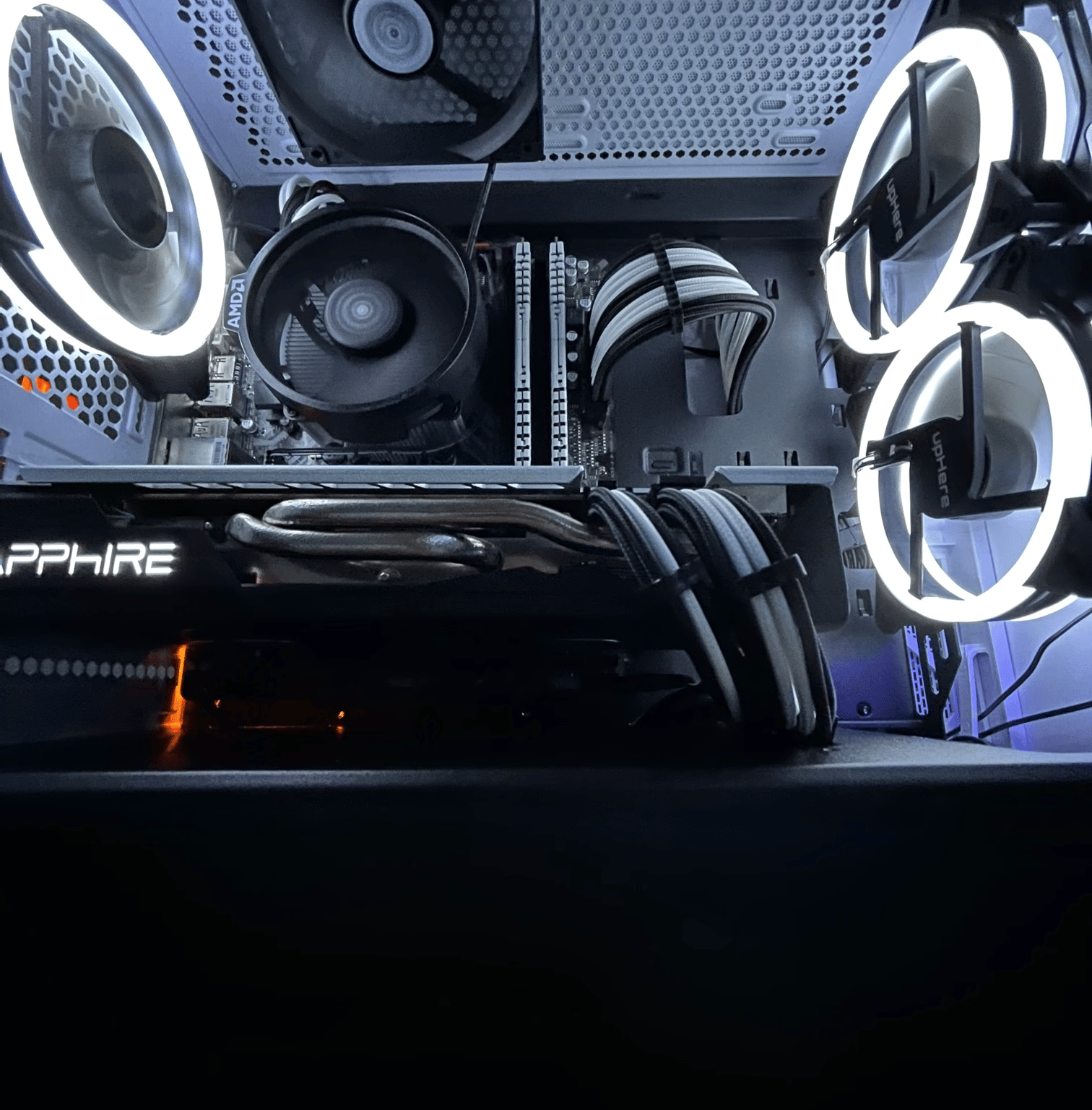 White Spade | Entry Level Gaming PC | Ryzen 3 3200G | RX 570 4GB