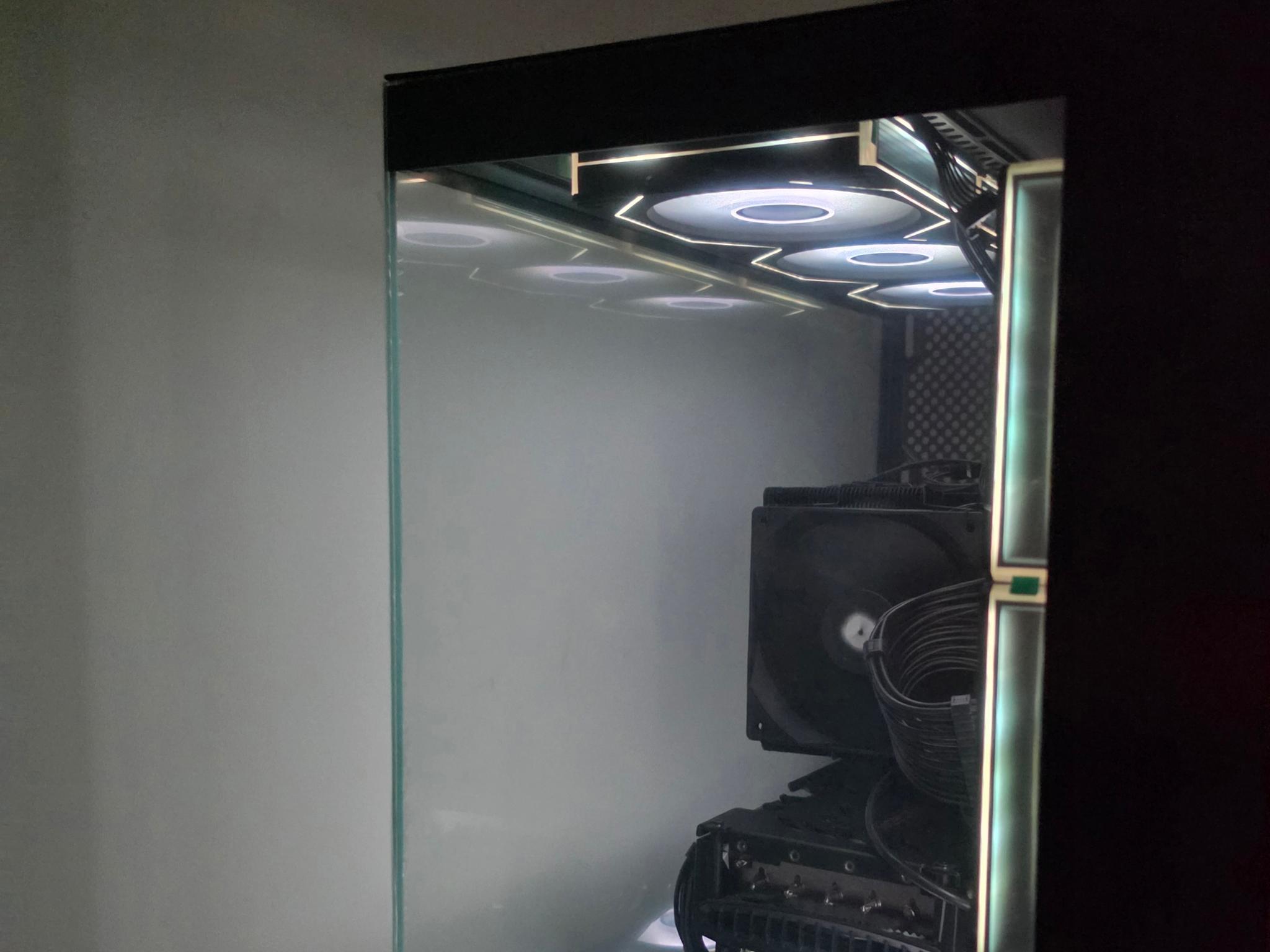 Radeon RX 7900 XTX Custom Gaming PC - Ryzen 7 9800X3D, 32GB RAM, 1TB NVMe SSD