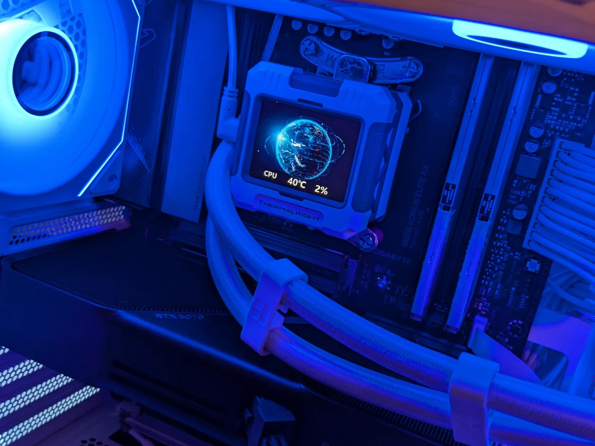 RTX 5070, Ryzen 5 7600, 32 GB DDR5 6000, 1 TB NVME SSD