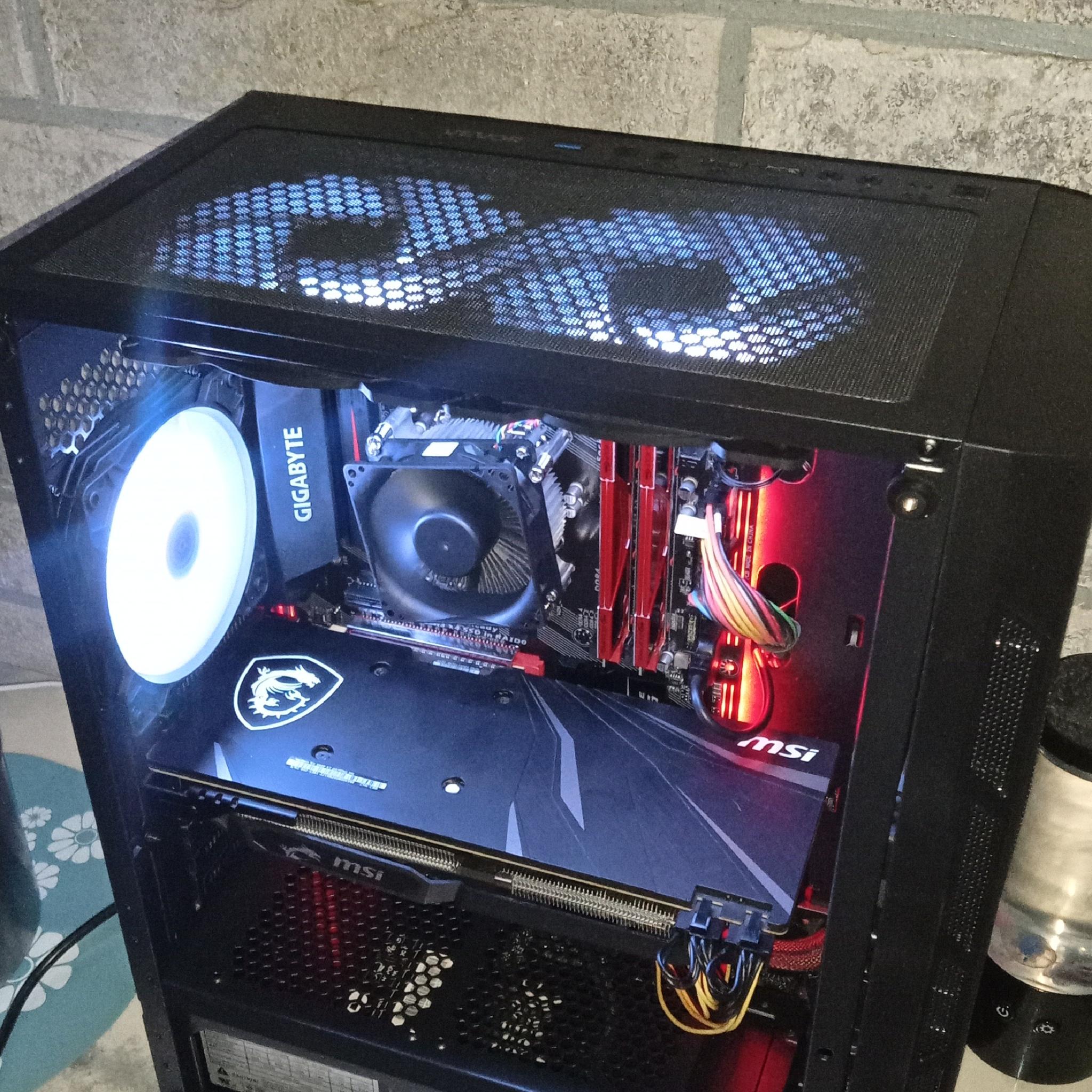 Gaming Pc/i5 6600k/Rx 5600 XT/16GB DDR 4/512 SSD HD/WIN 11 PRO/WIFI