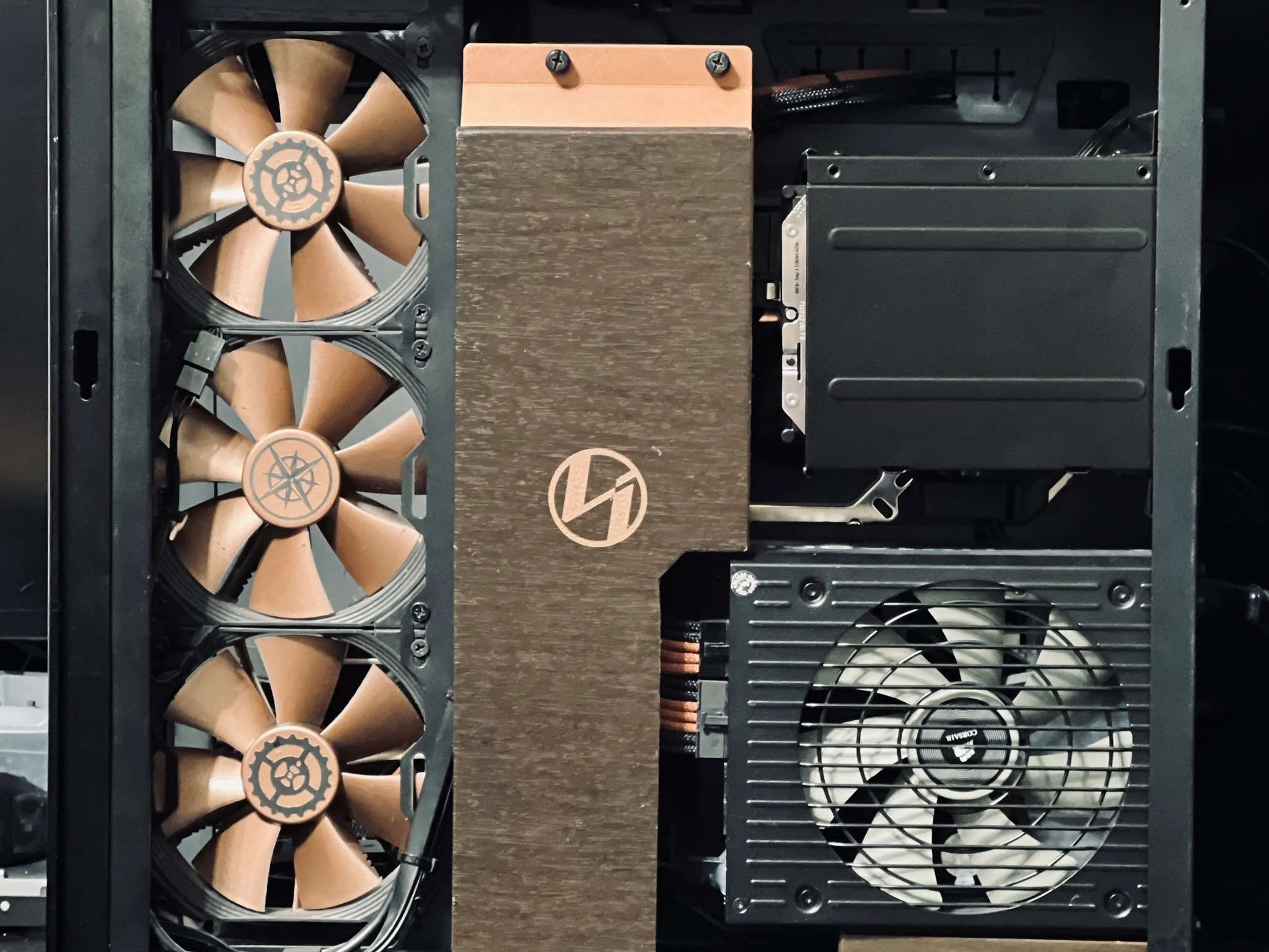 High-end gaming PC with a unique steampunk aesthetic - 5800X3D/6900 XT/32GB RAM