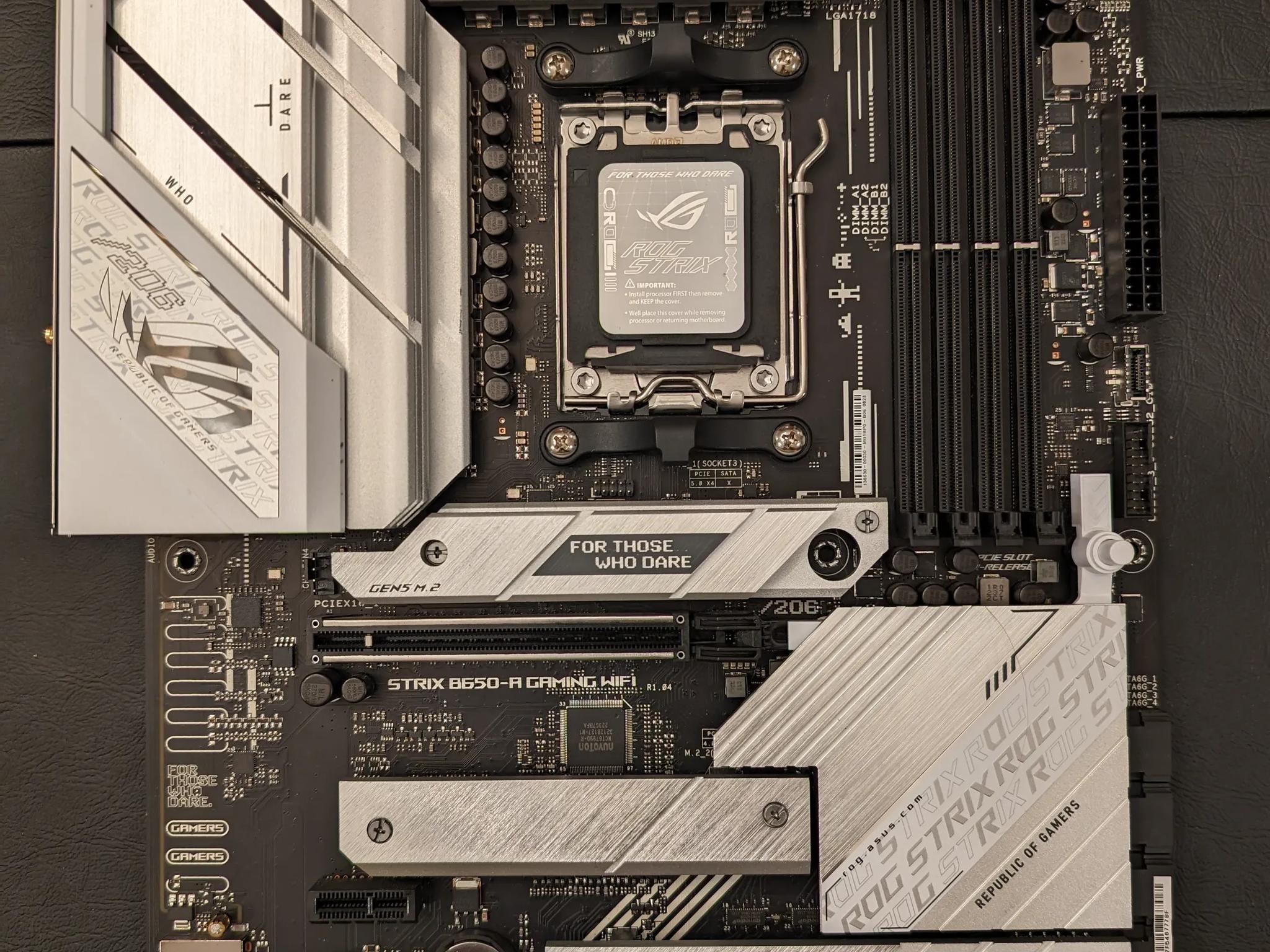 ASUS ROG Strix B650-A Gaming WiFi 6E AM5