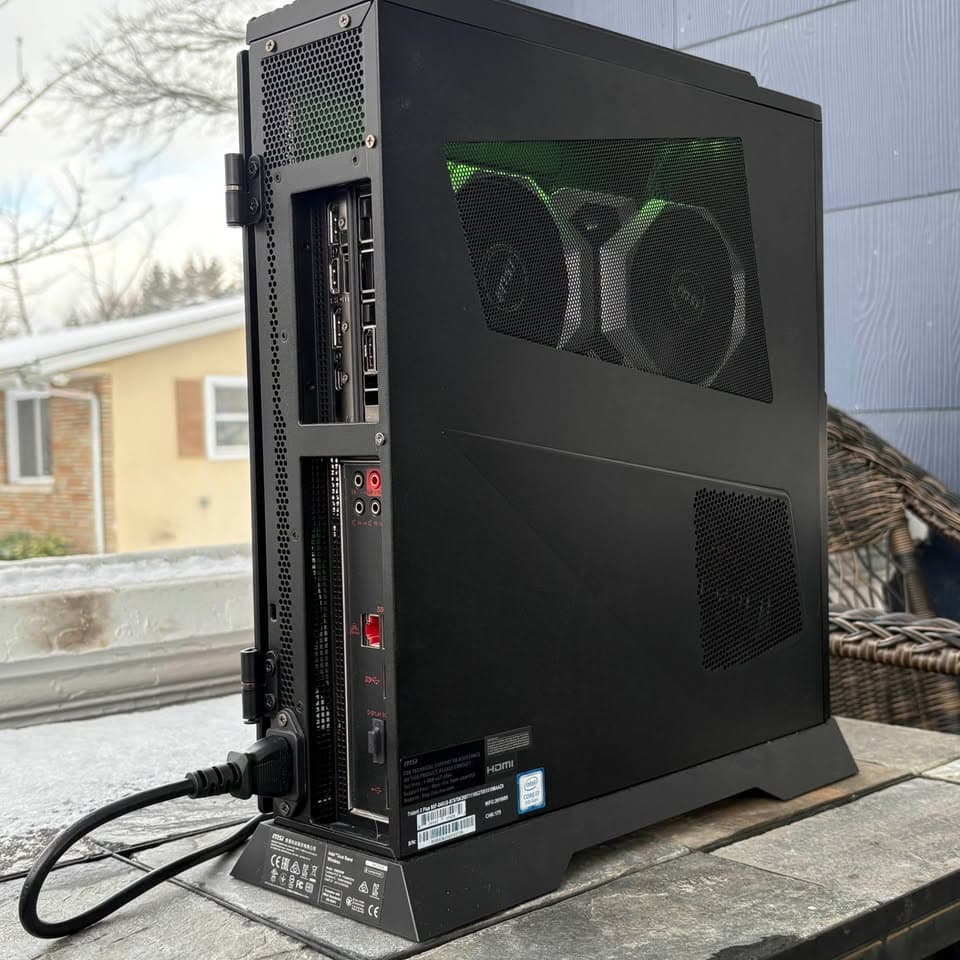 MSI Prebuilt Gaming PC – i7-9700 / RTX 2080 Ti / 32GB RAM / 500GB Storage – ED
