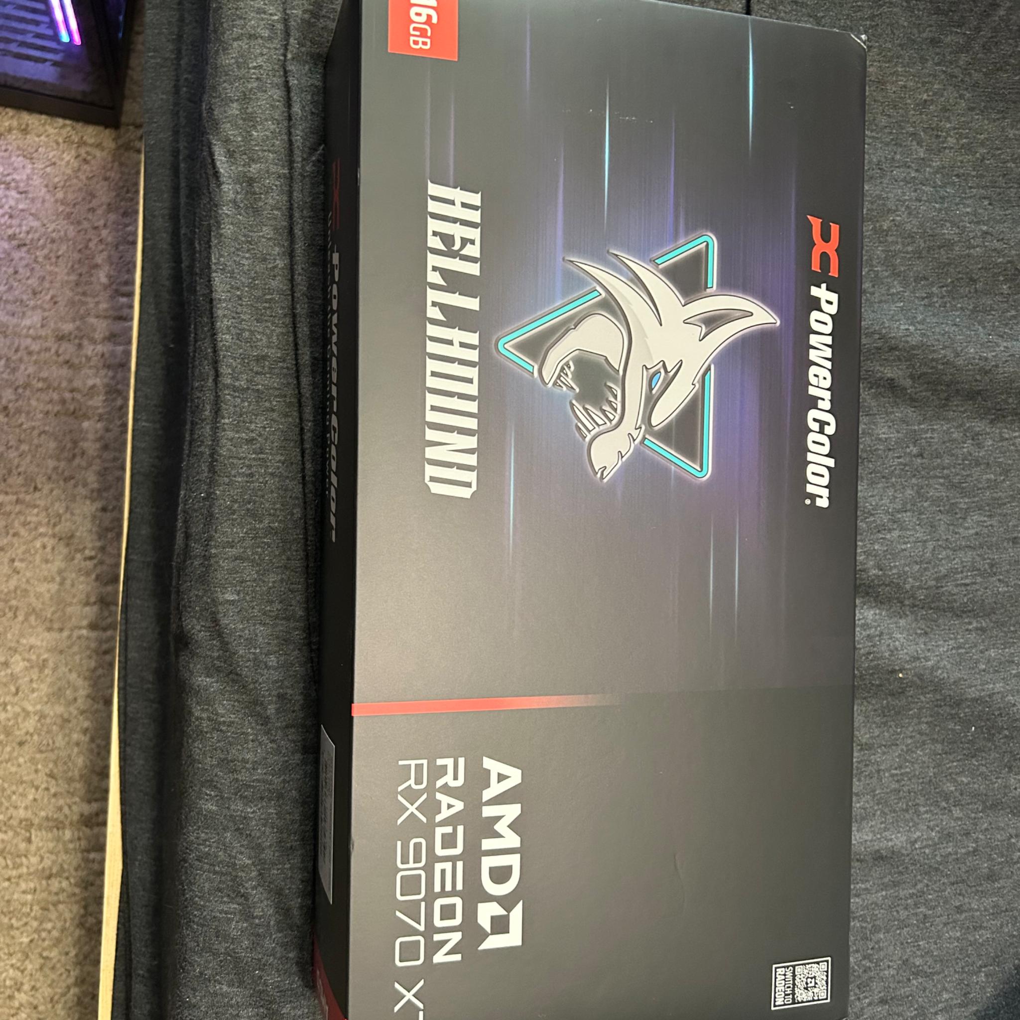 RADEON 9070 XT PowerColor HellHound - 16GB GPU