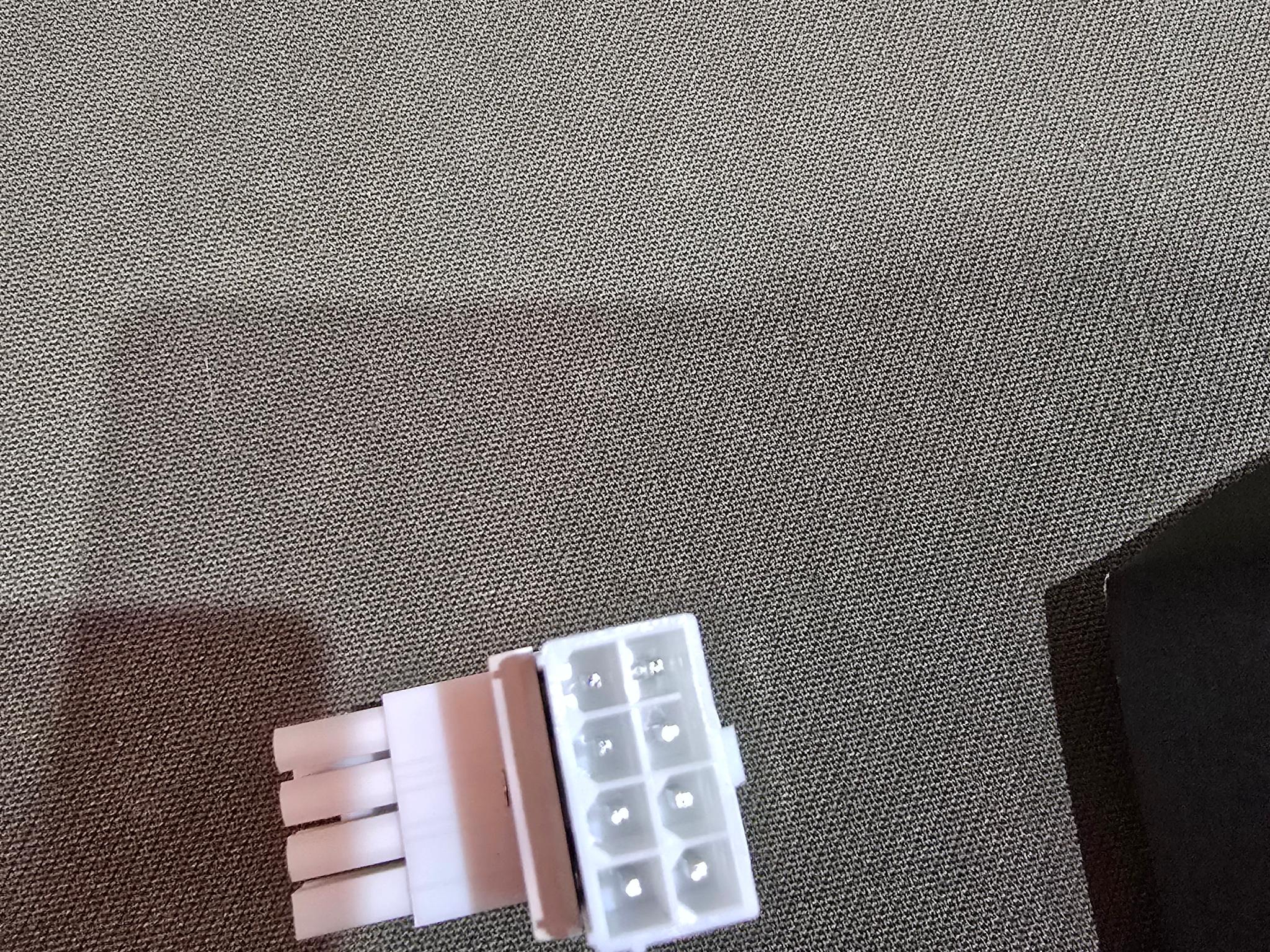 EZDIY-FAB Shield Series 8-Pin PCIe GPU Power Adapter 90-Degree Angled Connector Reverse Type White