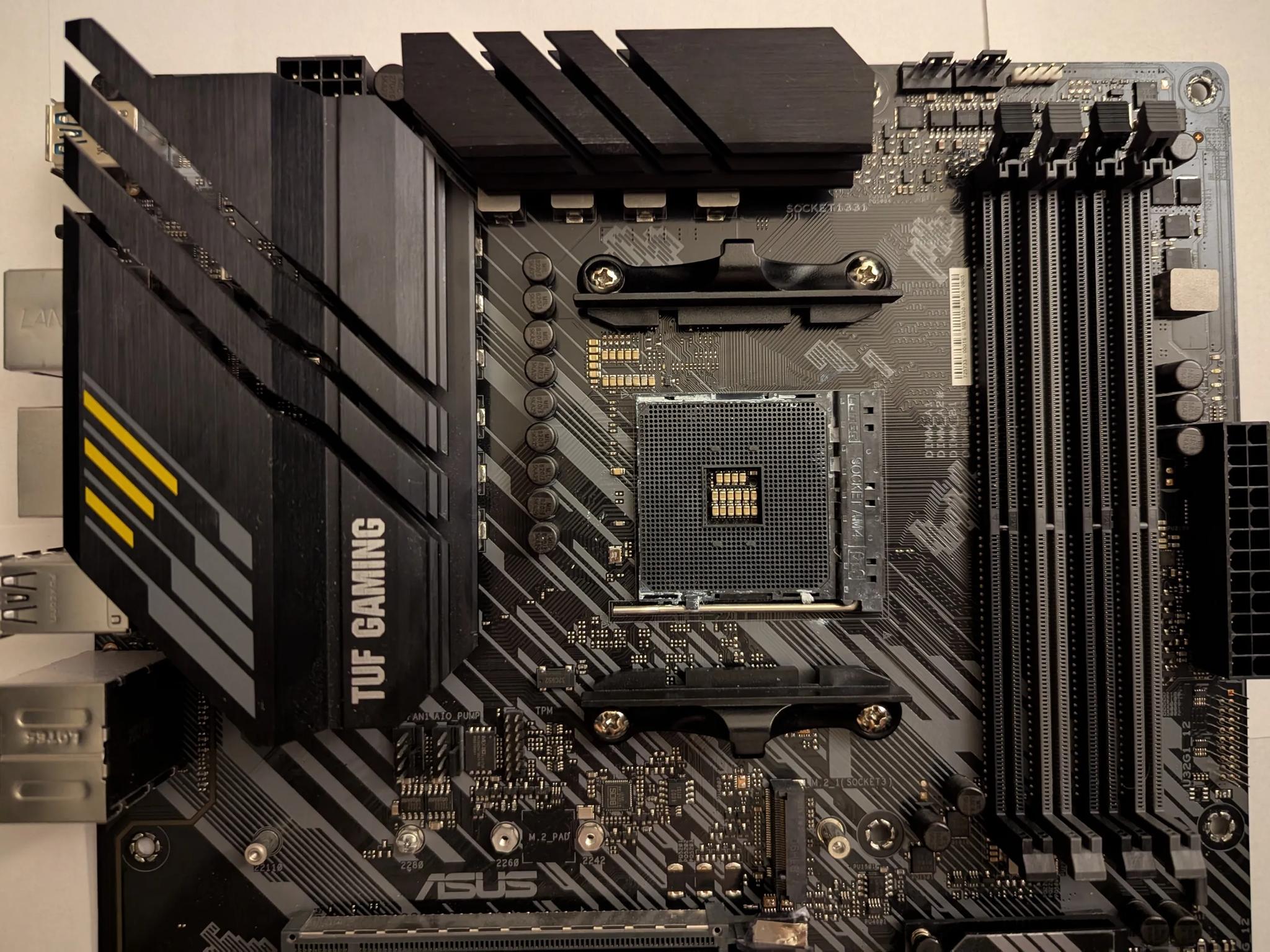 Asus TUF Gaming B550-Plus ATX AM4 Motherboard Read Description