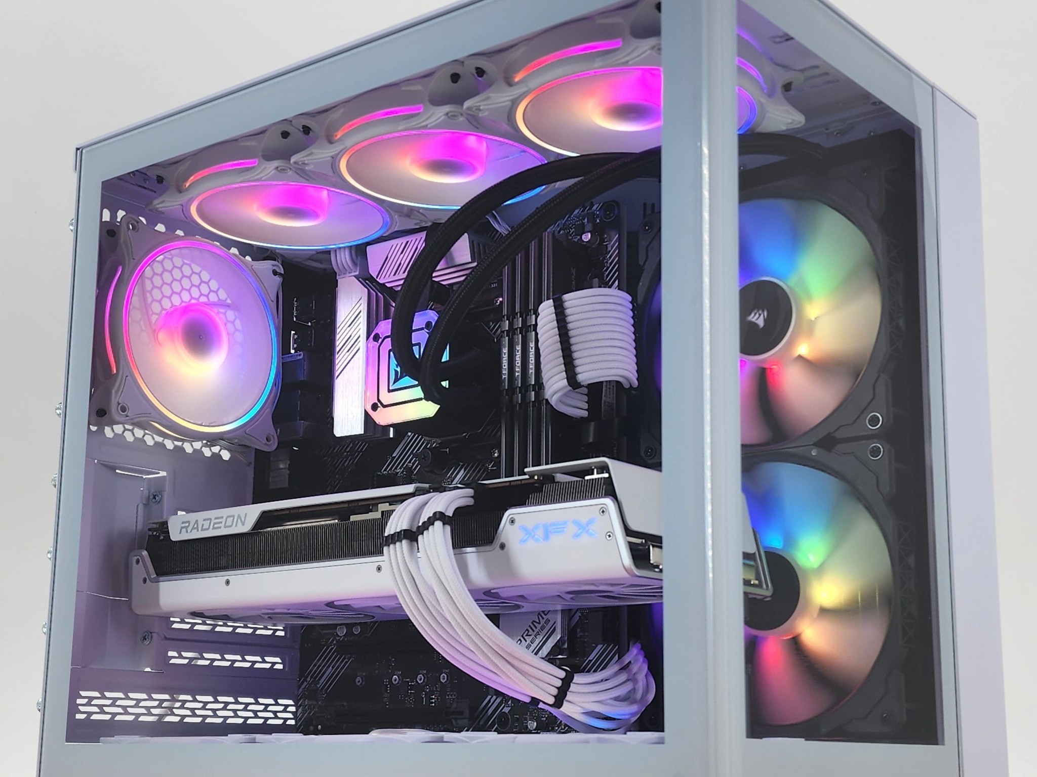 Gaming PC Ryzen 7 5700X3D 32GB RAM 2TB SSD RX 7900 XT 20GB Windows 11 Computer
