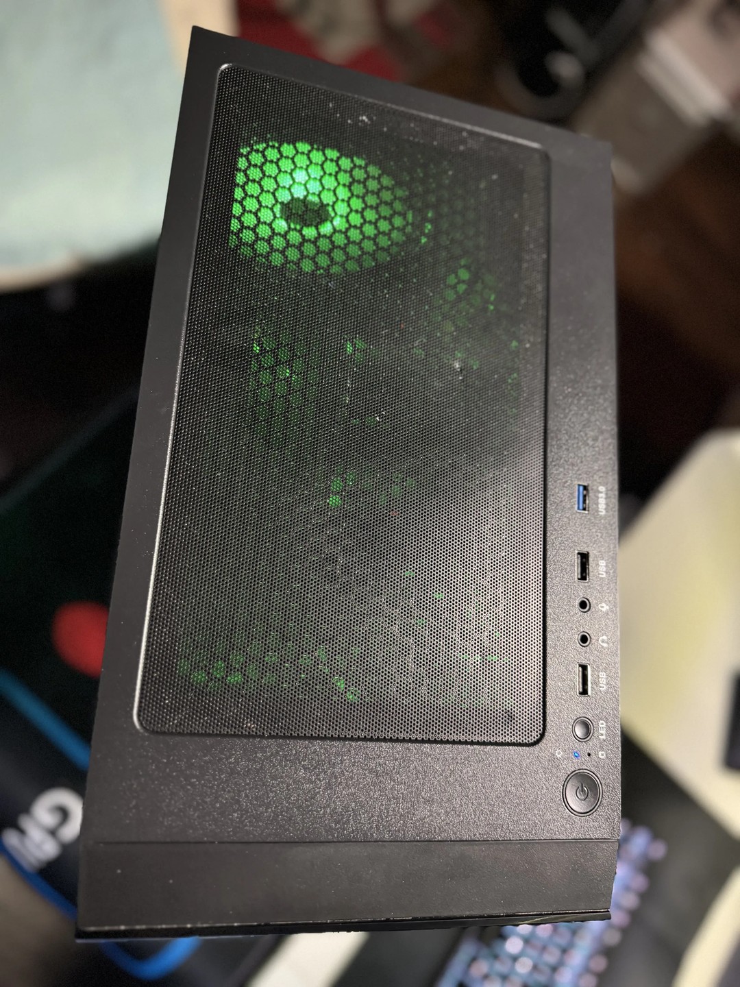 RGB Gaming PC - GTX 1070 - Ryzen 7 1700 - 16GB DDR4 - 500GB SSD | Jawa