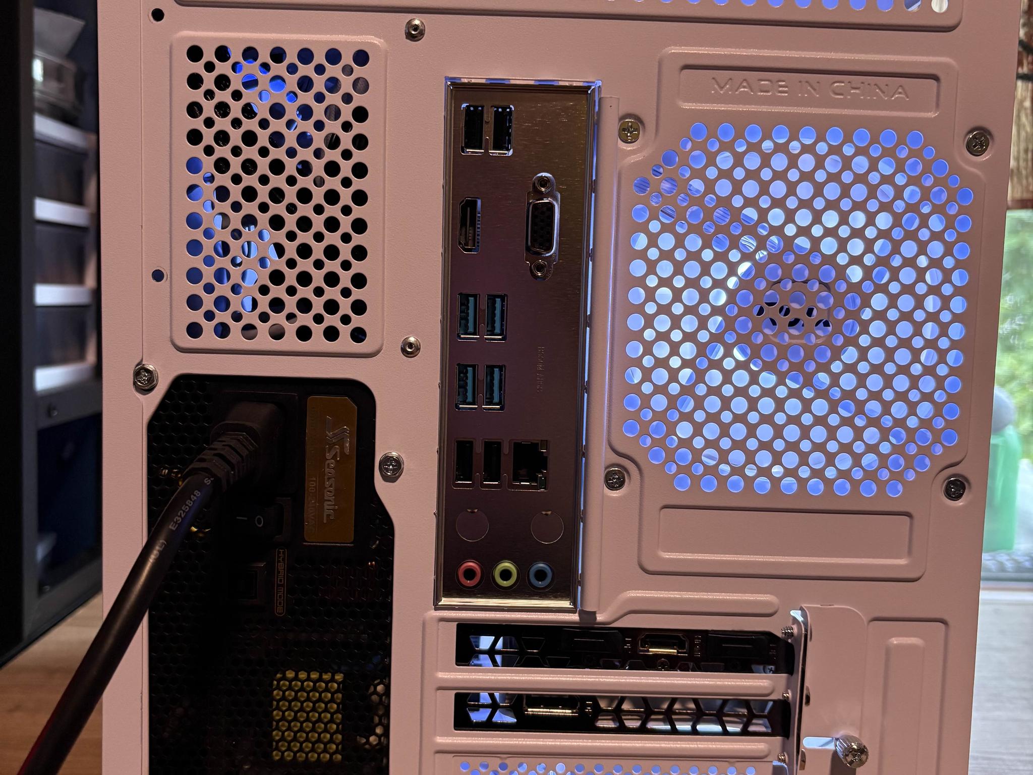 Black Cat Customs - R5 3600 / 2060 / 32GB Ram / 1 TB NVME