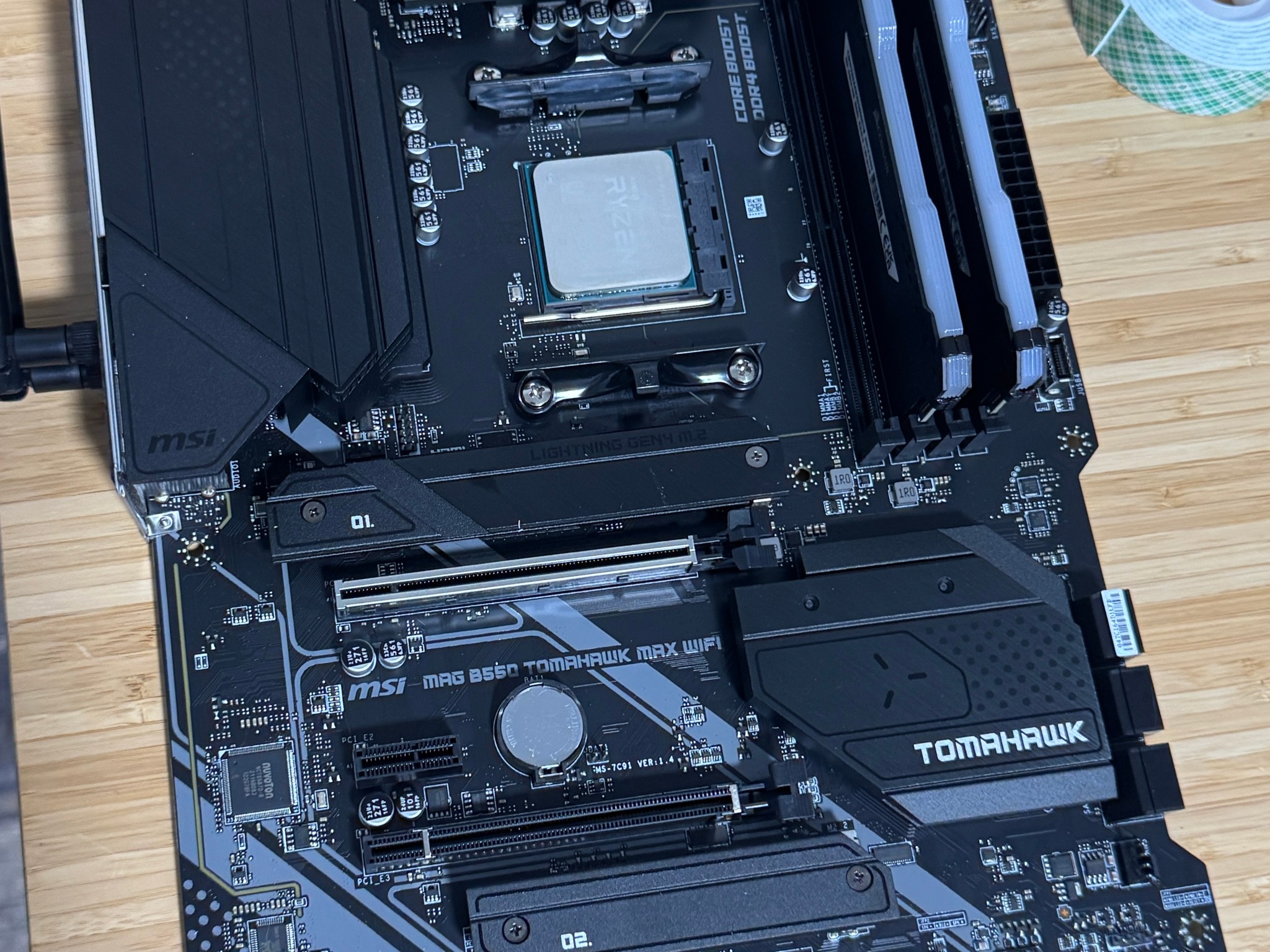 AMD COMBO! Ryzen 7 5800X3D / MSI MAG B550 Tomahawk Max Wifi / Corsair 32GB Ram - High End COMBO