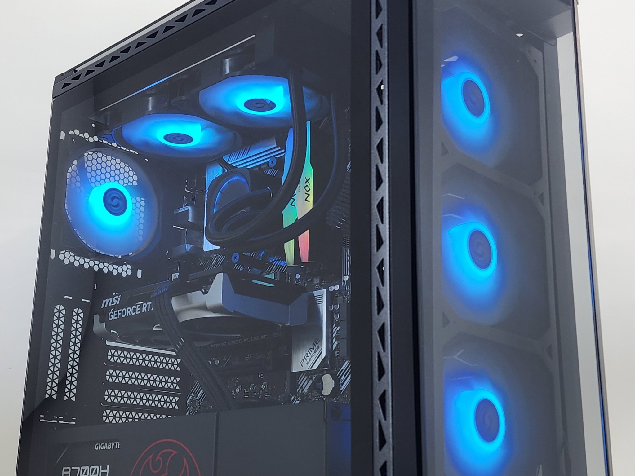 Gaming PC Ryzen 7 5700X 16GB RAM 1TB SSD RTX 5060  8GB Windows 11 Computer