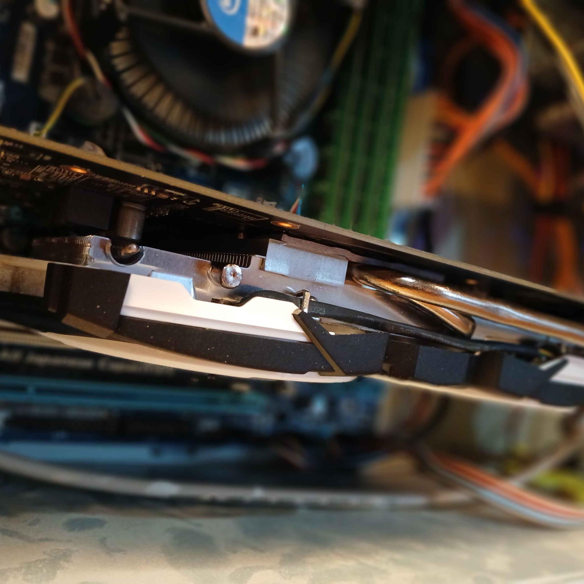 RX 480 | i7-3770 (e3-1240v2) | 16gb RAM | 250gb ssd