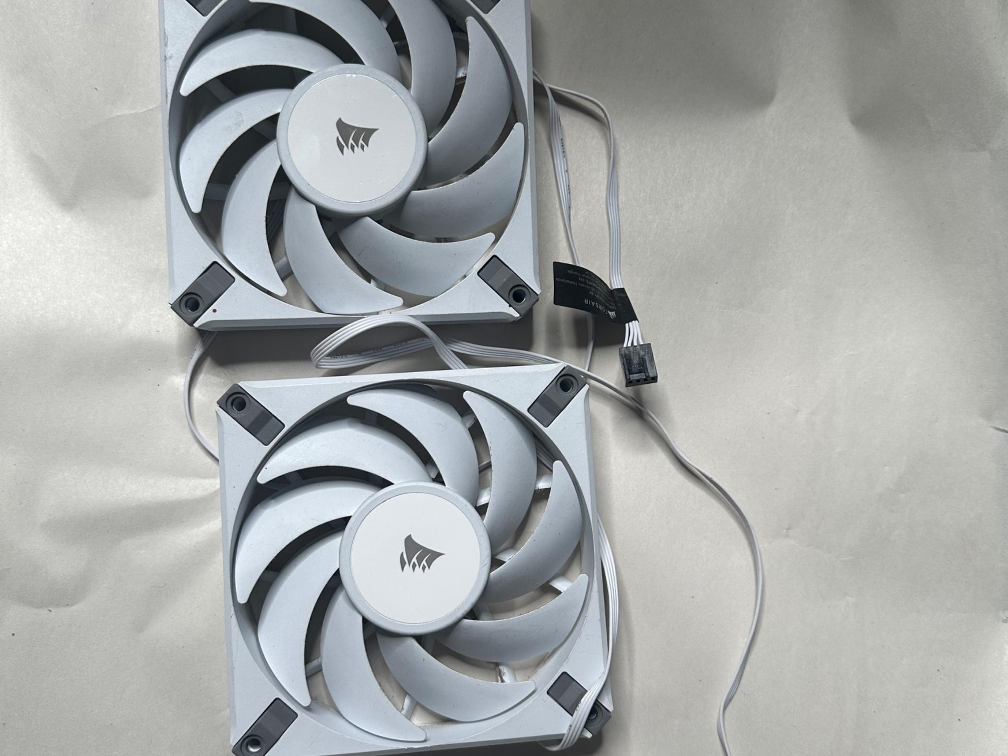 CORSAIR RS120 PWM 120mm Fans 2 Count - White