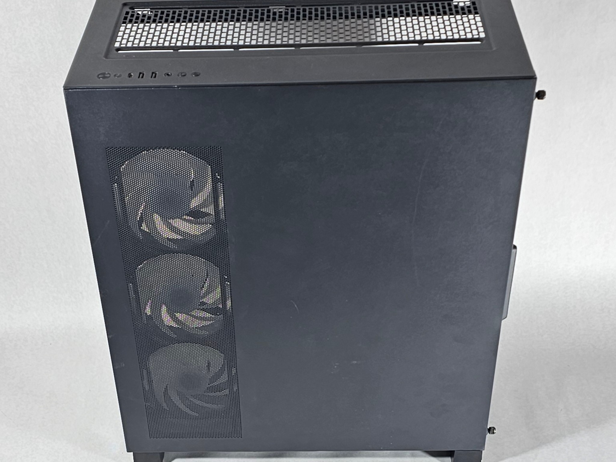 CyberPowerPC ATX PC Case with Tempered Glass and 4 RGB Fans