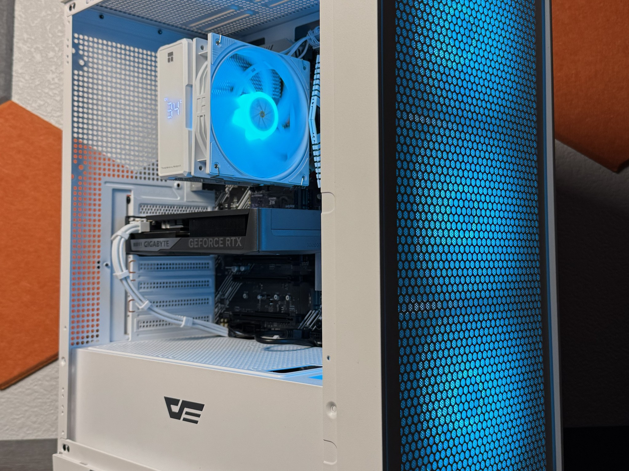 Ryzen 5 5500X3D and RTX 5060 build
