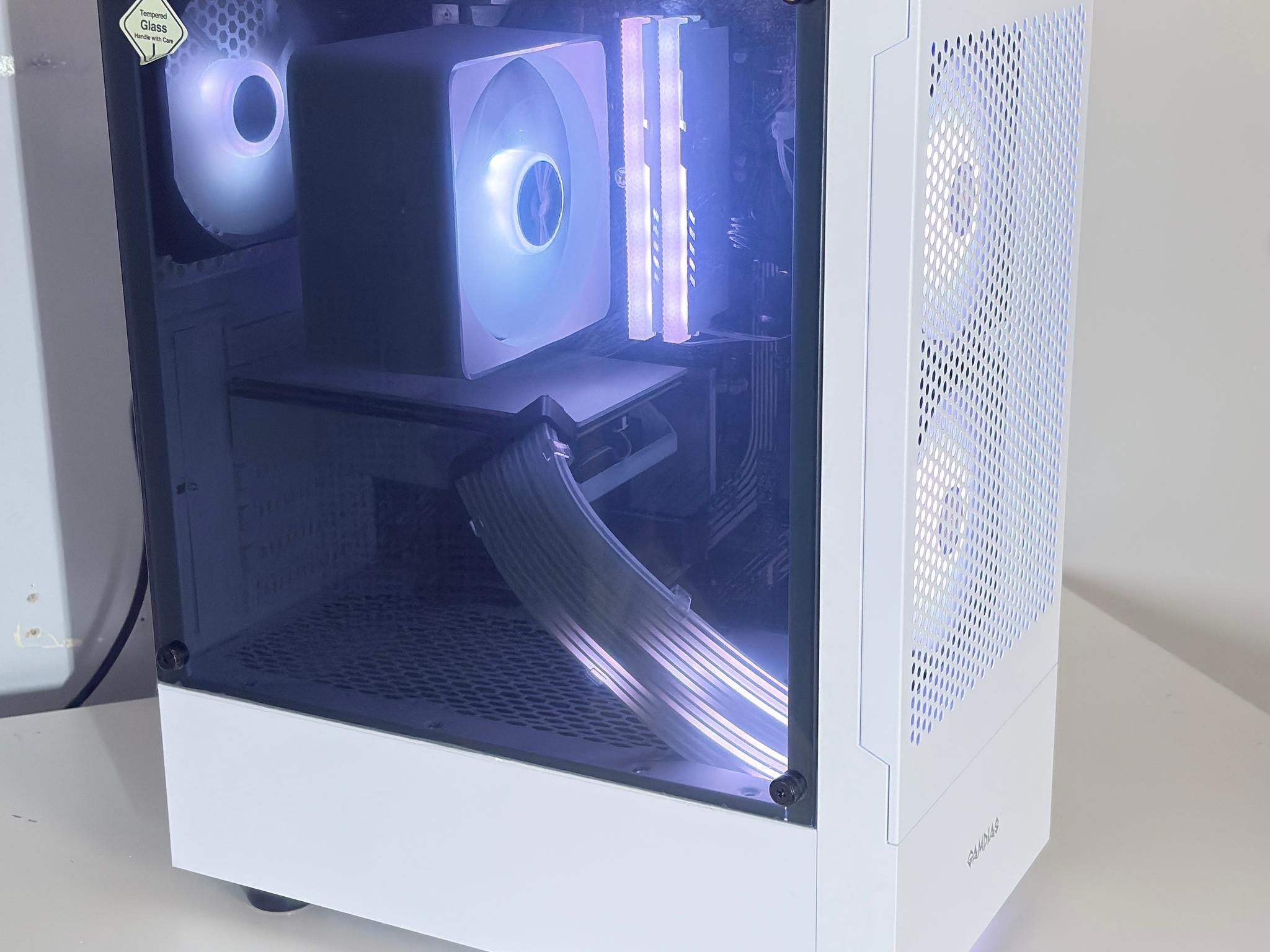 White Gaming PC | i7 + RTX 2060 Super | 16GB 3200MHz | Ready to Play