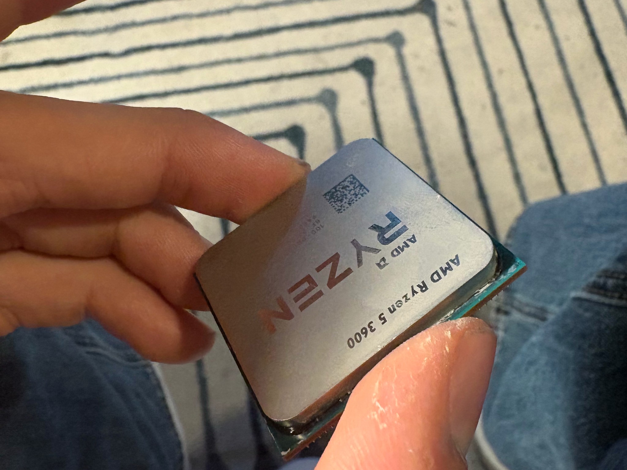 AMD Ryzen 5 3600 With AMD CPU Cooler