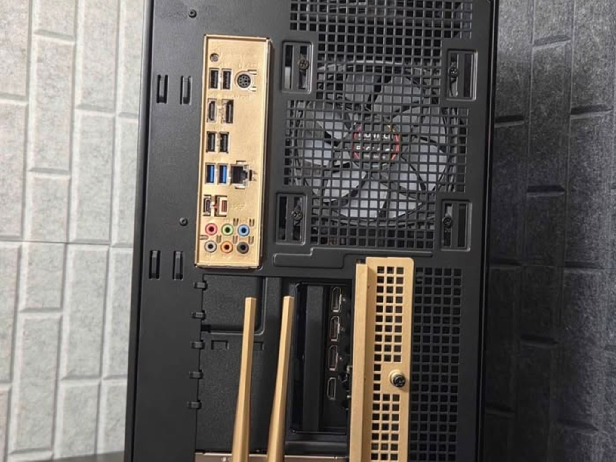 King Midas 👑| RTX 3080 | Ryzen 5600x | 32GB RAM | Custom Gold Parts