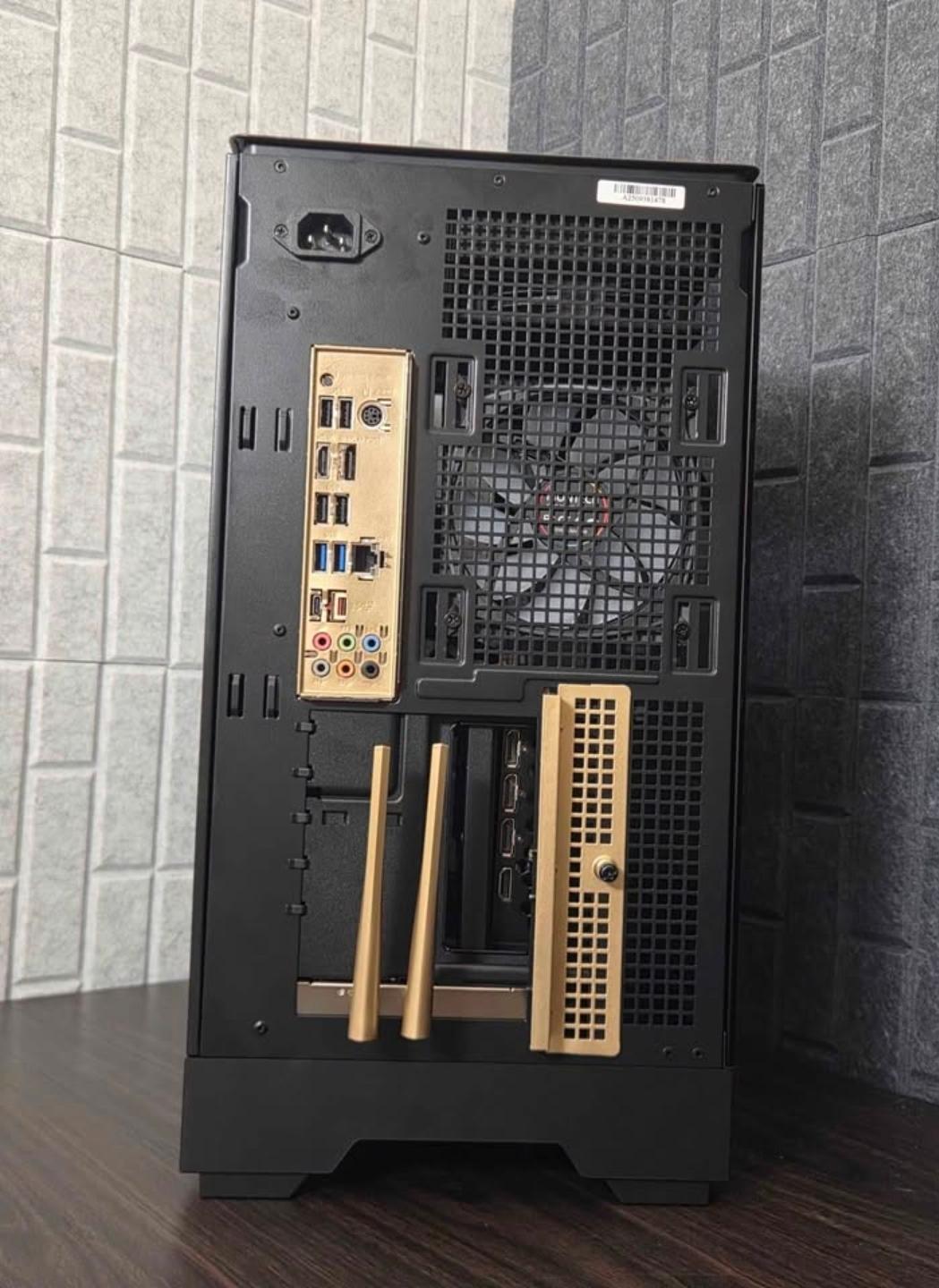 King Midas 👑| RTX 3080 | Ryzen 5600x | 32GB RAM | Custom Gold Parts