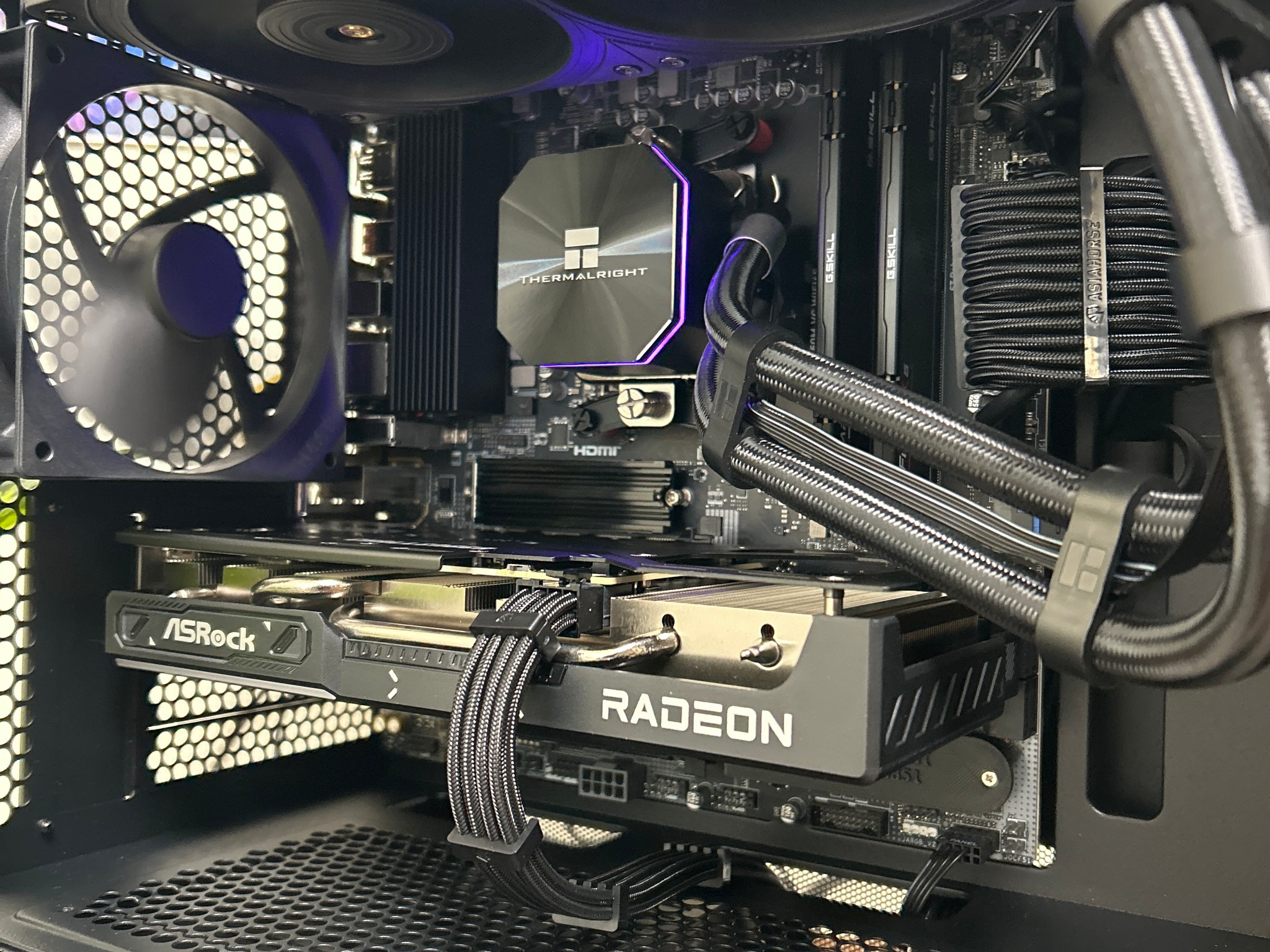 🖤 1440p Gaming Workstation | Ryzen 5 7500X3D ⚡ | 32GB DDR5 | RX 9060 XT 16GB 🔥