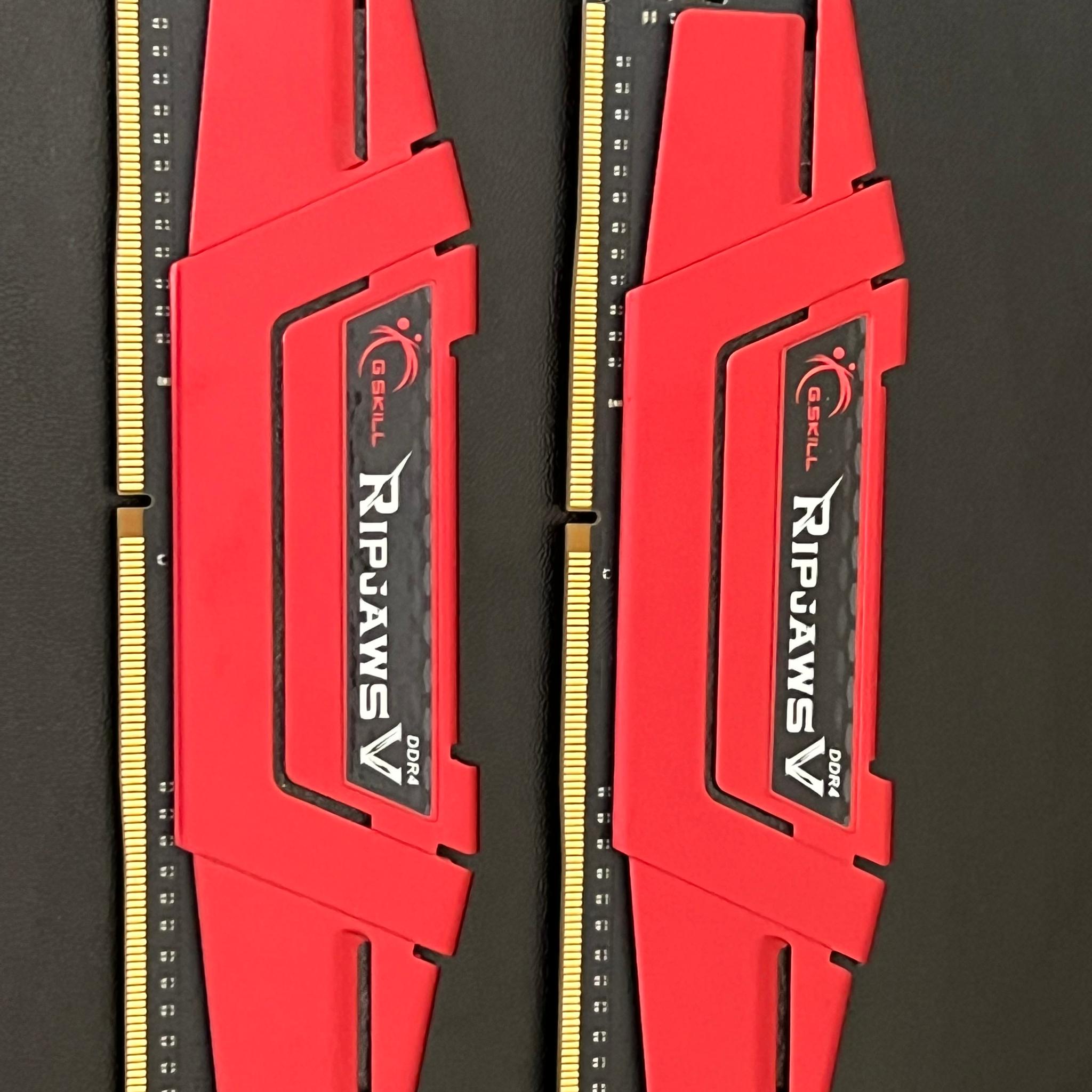 G.Skill Ripjaws V 16GB (2x8GB) DDR4 2133MHz PC4-17000 CL15 RAM F4-2133C15D-16GVR Red