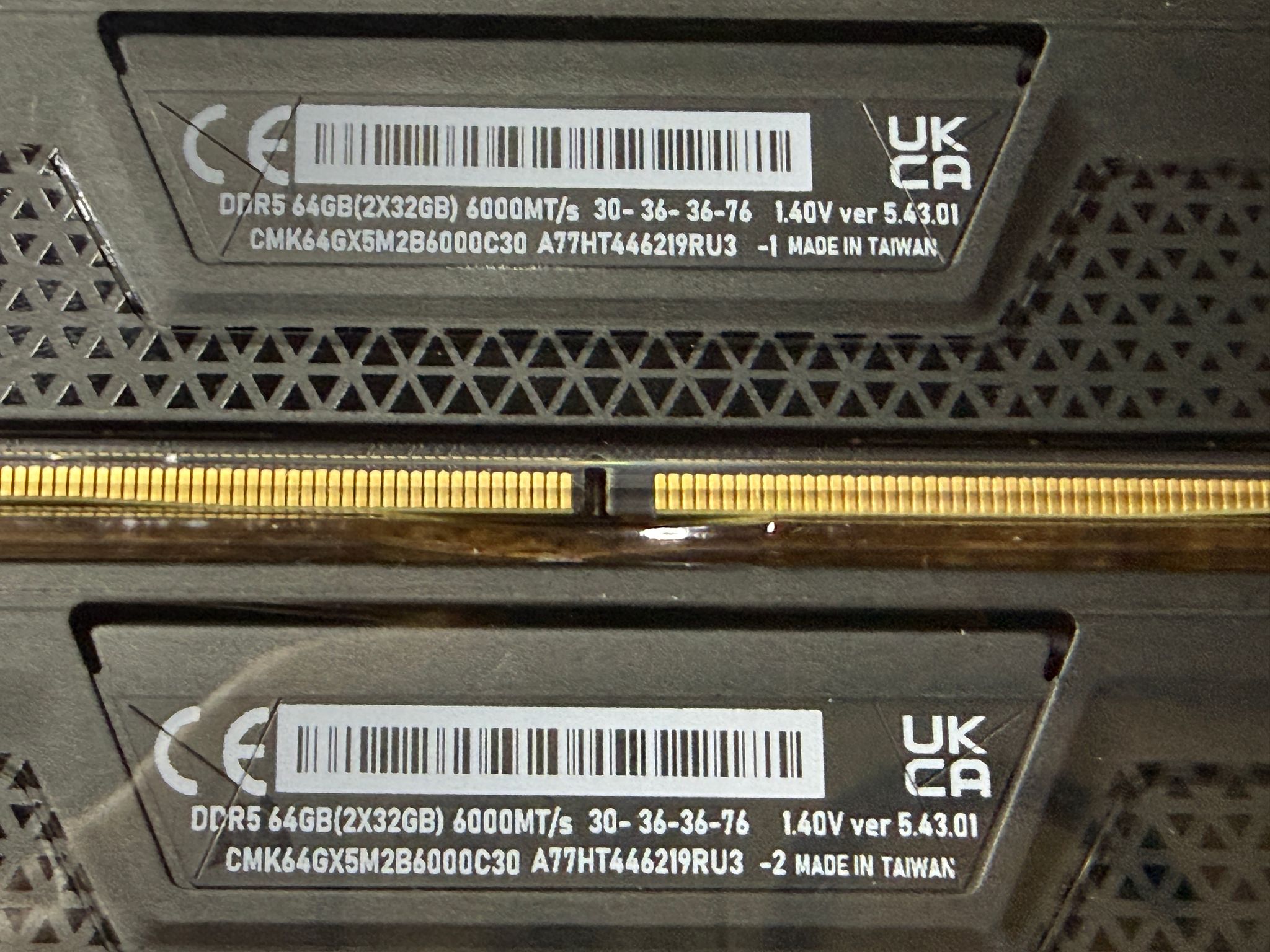 Corsair Vengeance 64GB (2x32GB) DDR5-6000 PC5-48000 CL30 Desktop Memory - CMK64GX5M2B6000C30 - Black