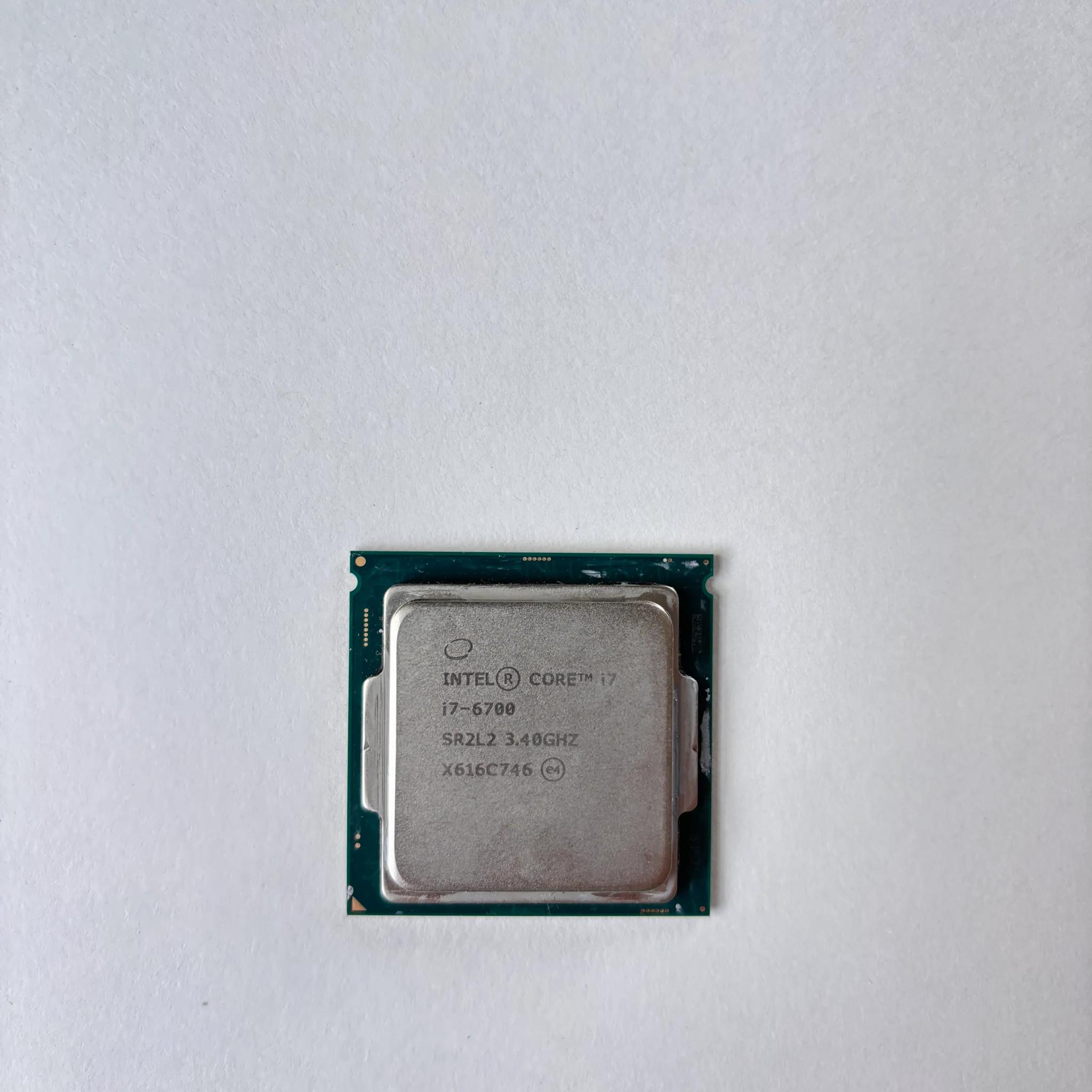 Intel I7-6700 4 cores
