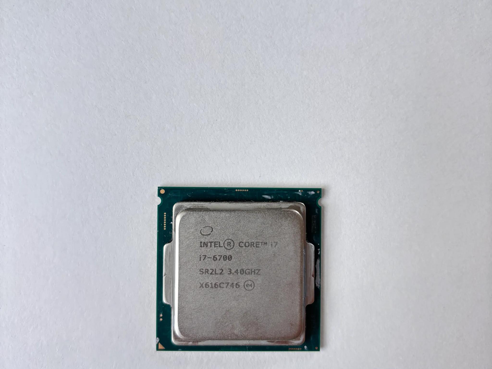 Intel I7-6700 4 cores
