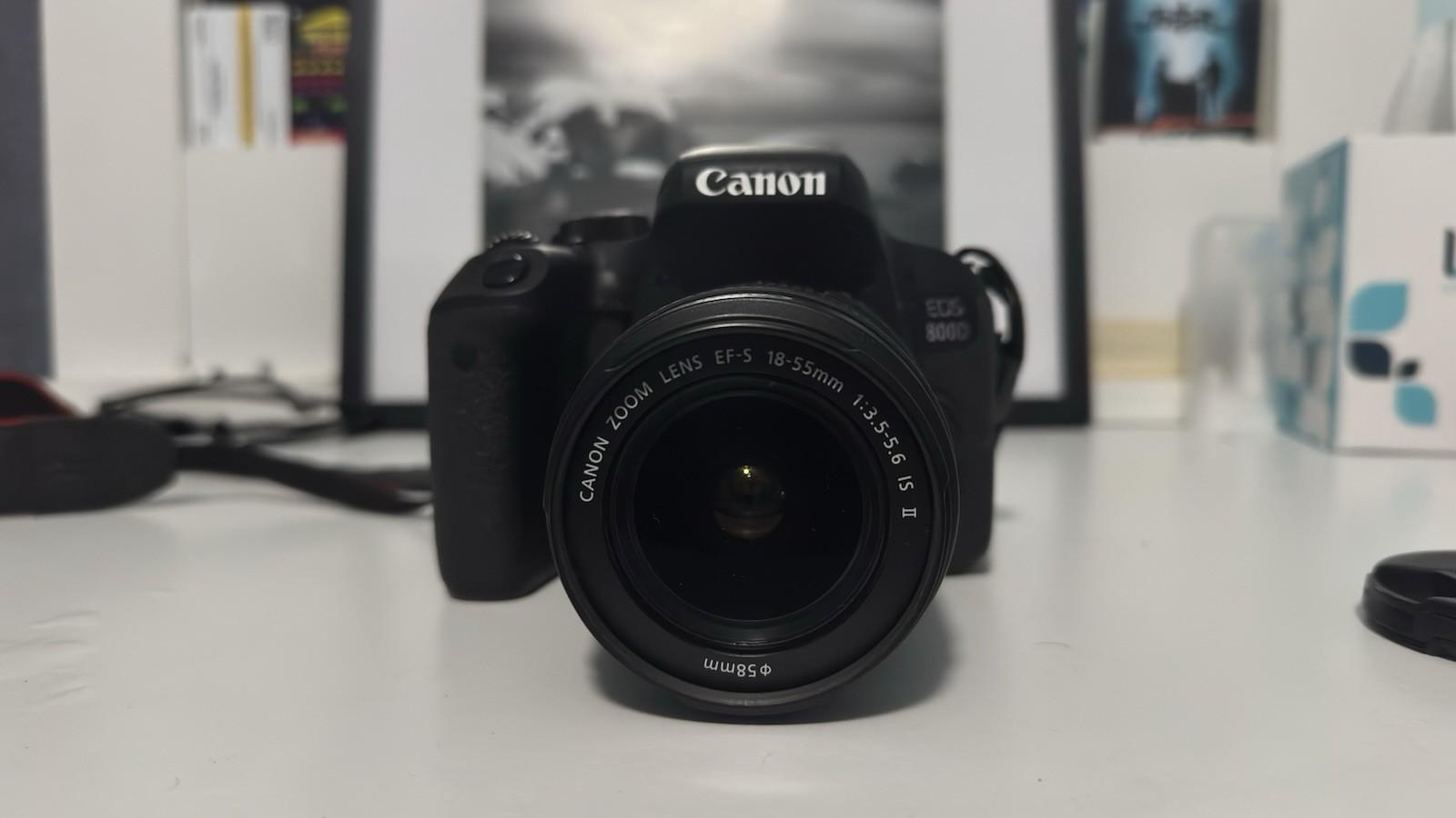 Canon EOS 800D