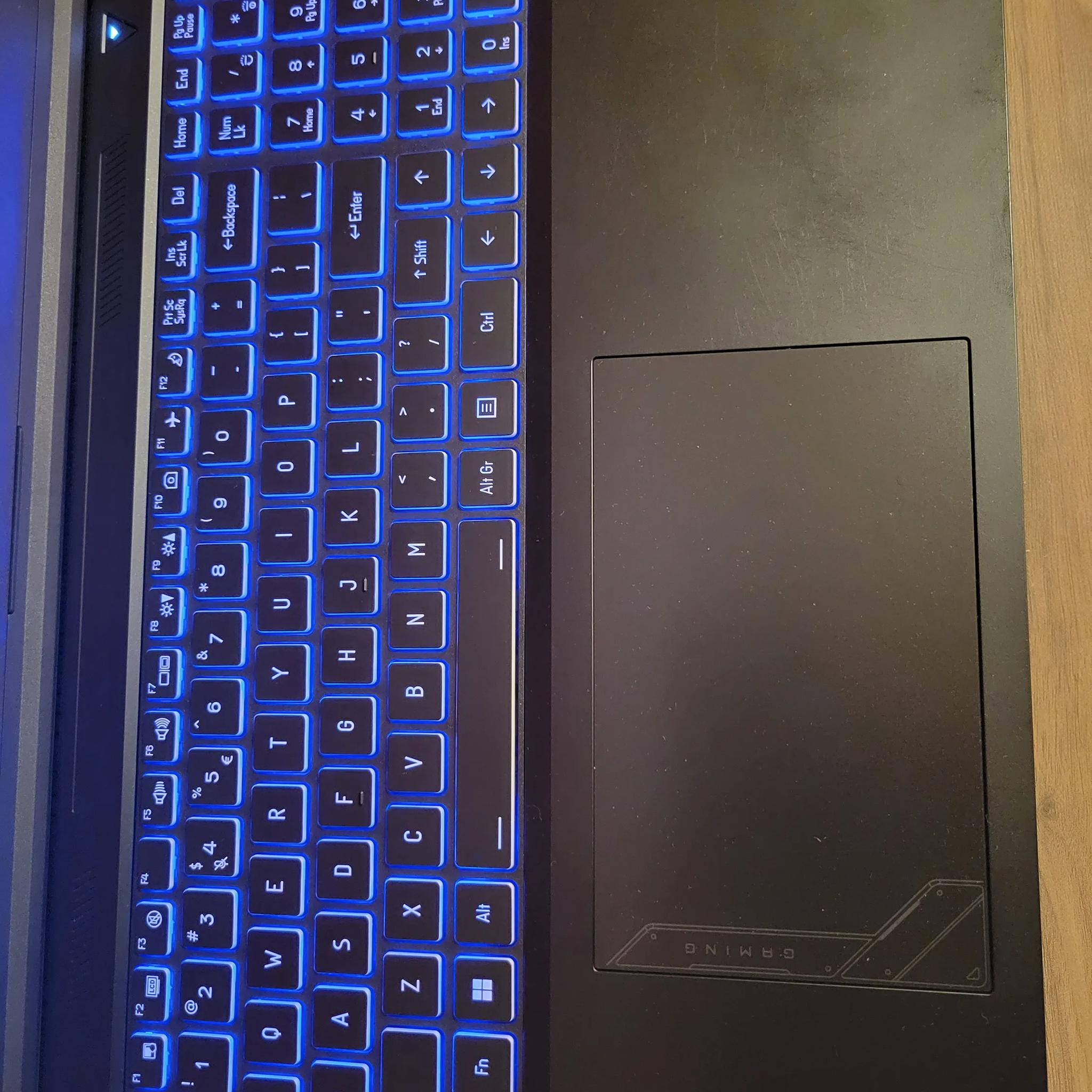 GIGABYTE - 16" 165Hz Gaming Laptop IPS - Intel i7-13620H with 32GB RAM - NVIDIA RTX 4060 - 1TB SSD