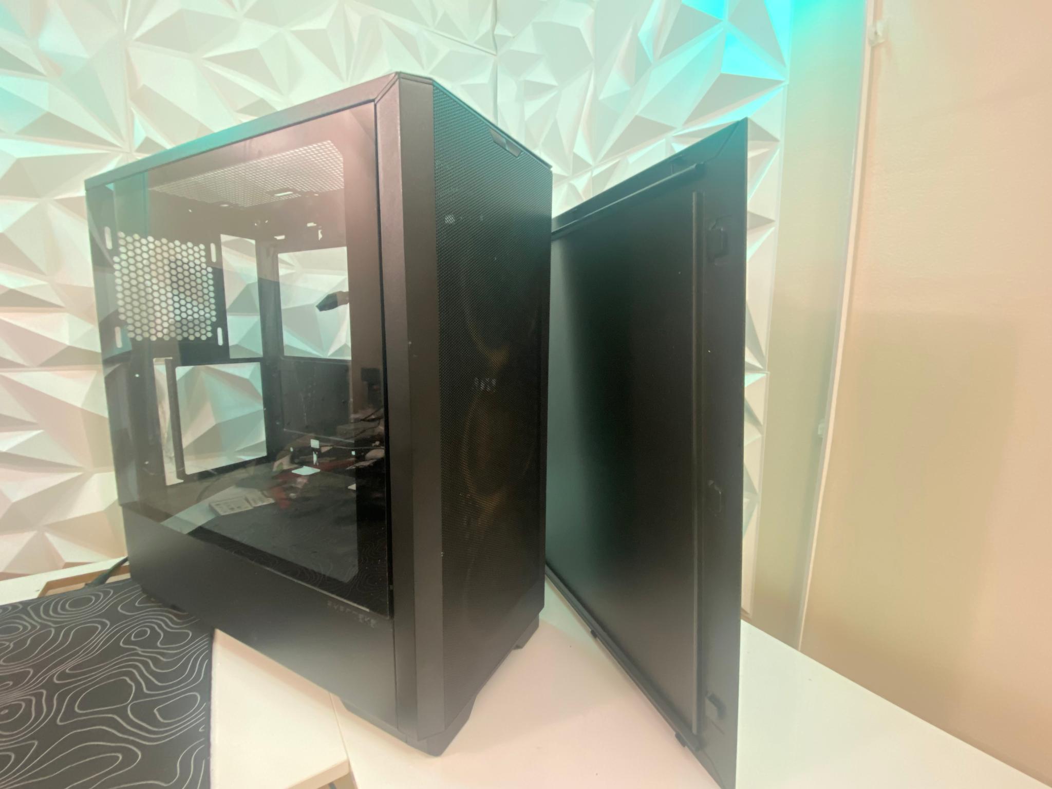 Black ATX Mid-Tower PC Case (Used, Missing Back Panel)