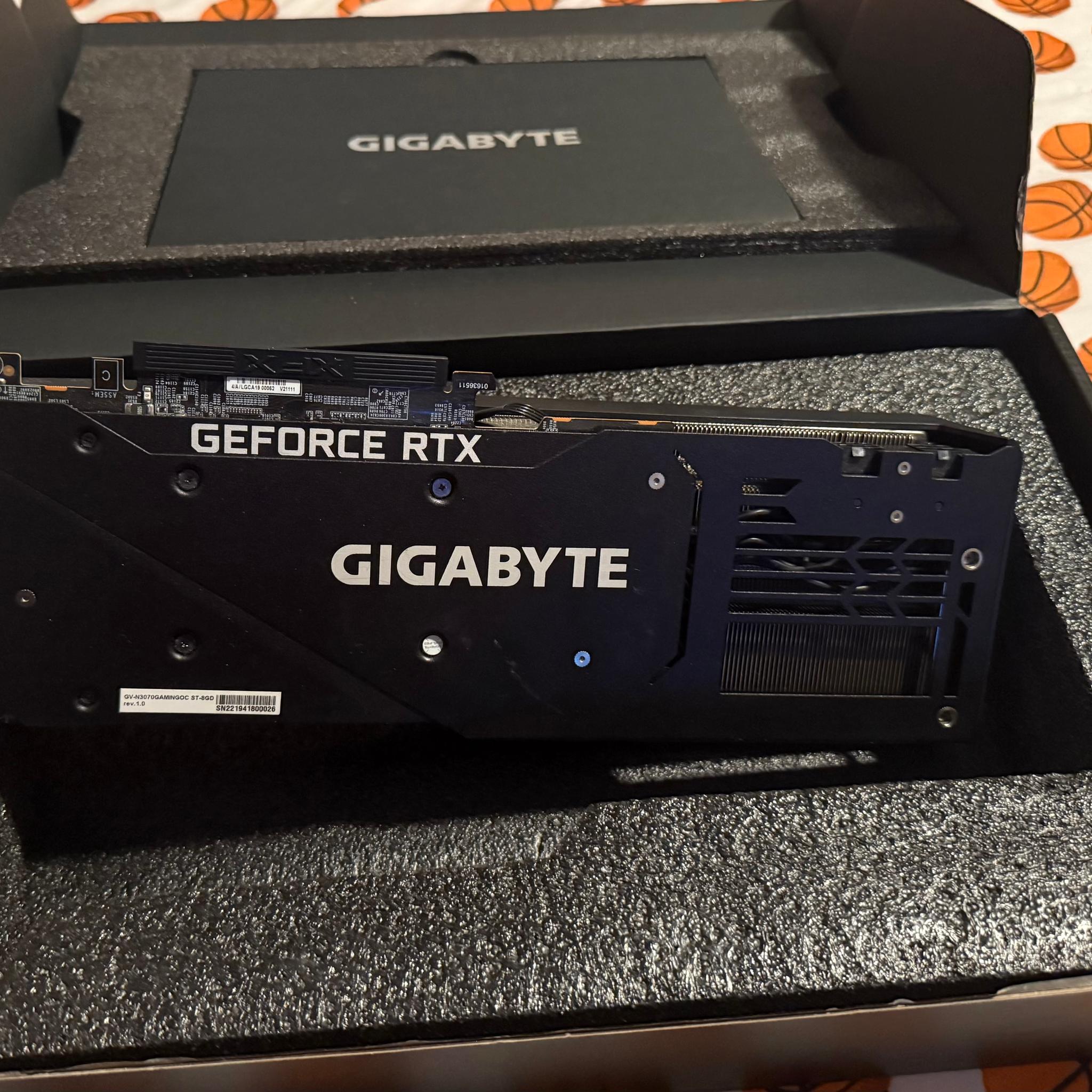 GEFORCE RTX 3070 GAMING OC STEALTH 8G