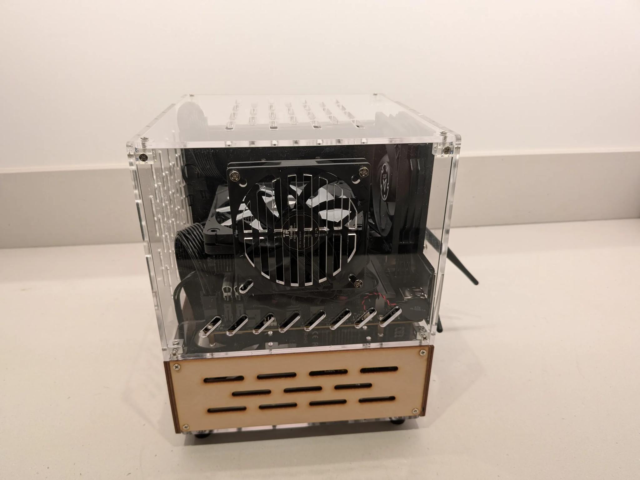 Invisible Man - RX 7600, Ryzen 5 5600, 32 GB RAM, 2 TB Gen 4 NVME, RGB