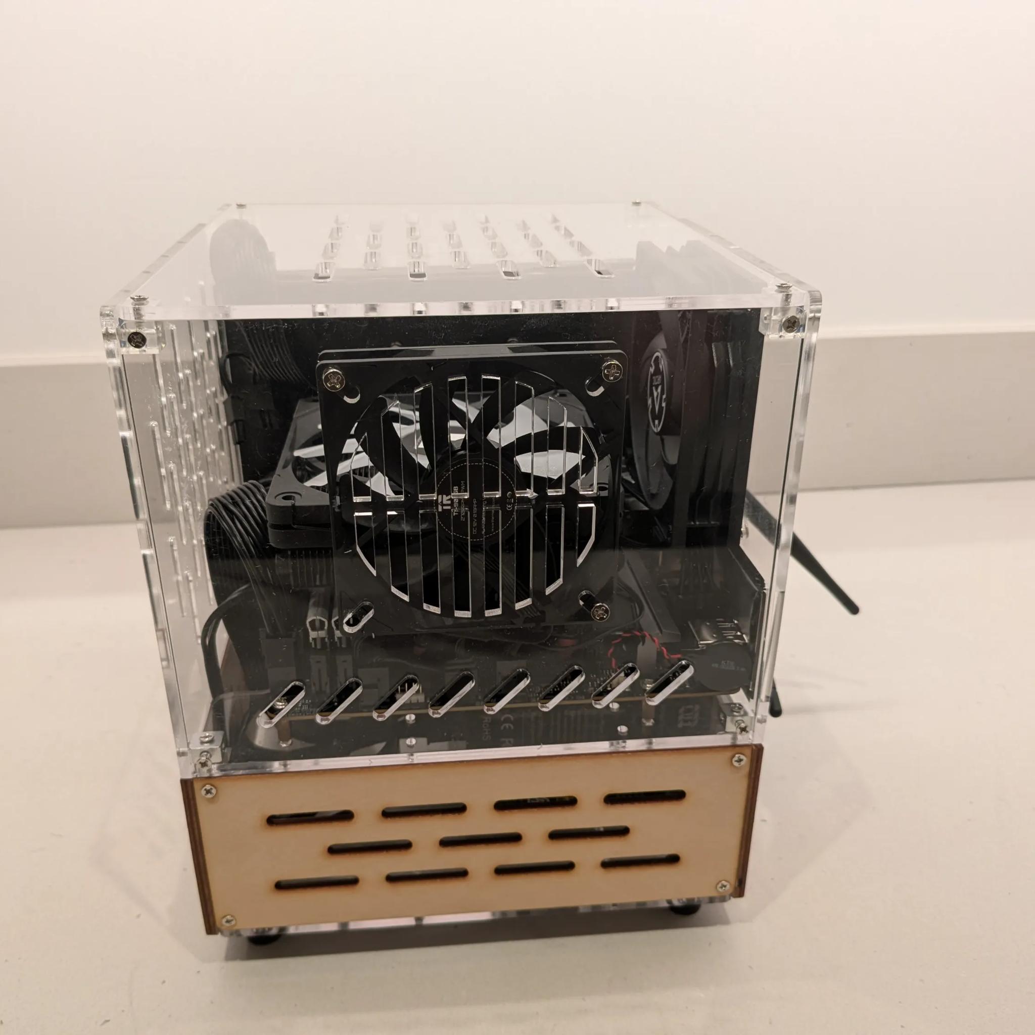 Invisible Man - RX 7600, Ryzen 5 5600, 32 GB RAM, 2 TB Gen 4 NVME, RGB