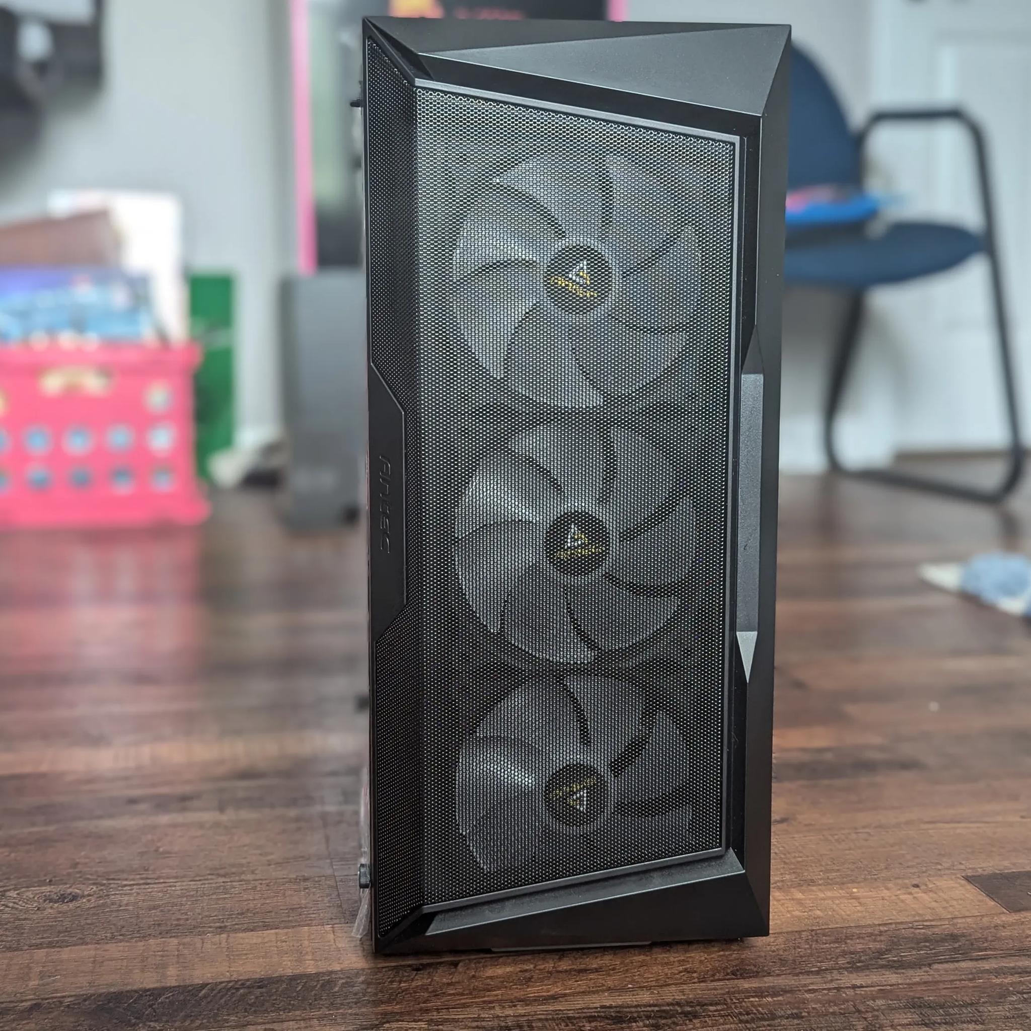 Fantastic RGB 1080p Gaming PC (i7-8700k w/ GTX 1070 Ti)