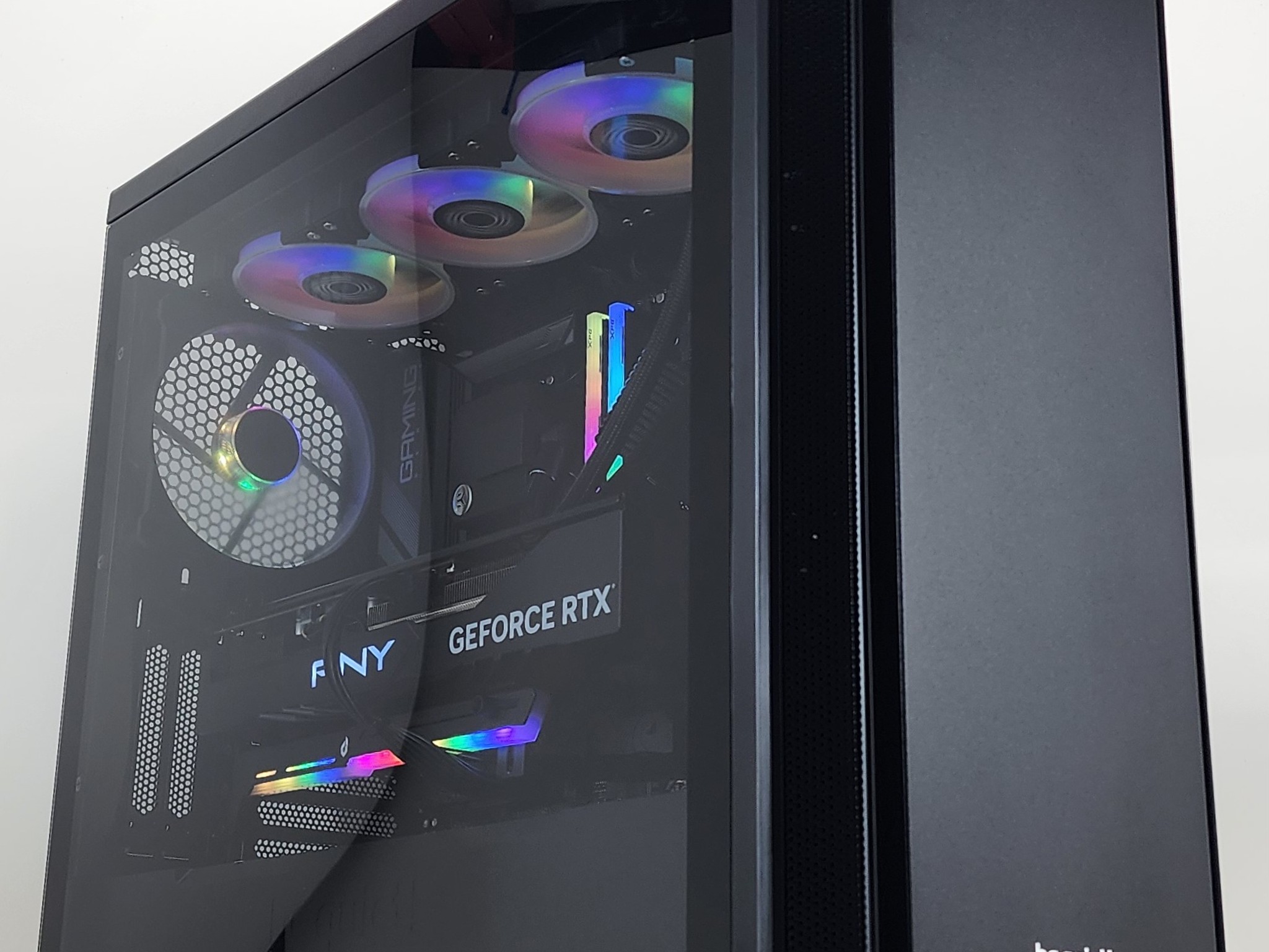 Gaming PC Ryzen 7 7800X3D 32GB RAM 1TB SSD RTX 4080 16GB Windows 11 PC