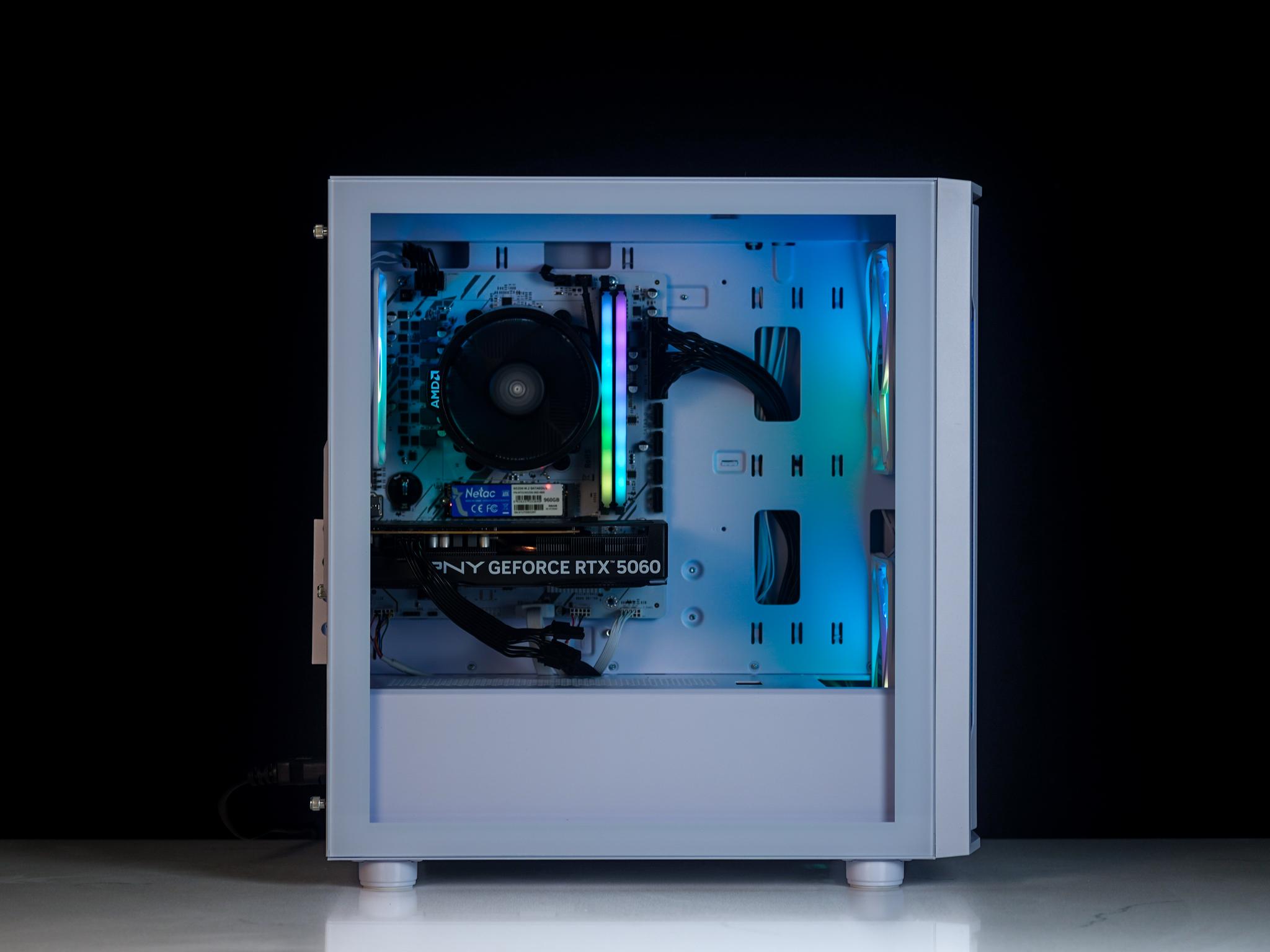 EXT ICE Mini 50X - Ryzen 5 5500, RTX 5060 8GB, 32GB DDR4 Memory