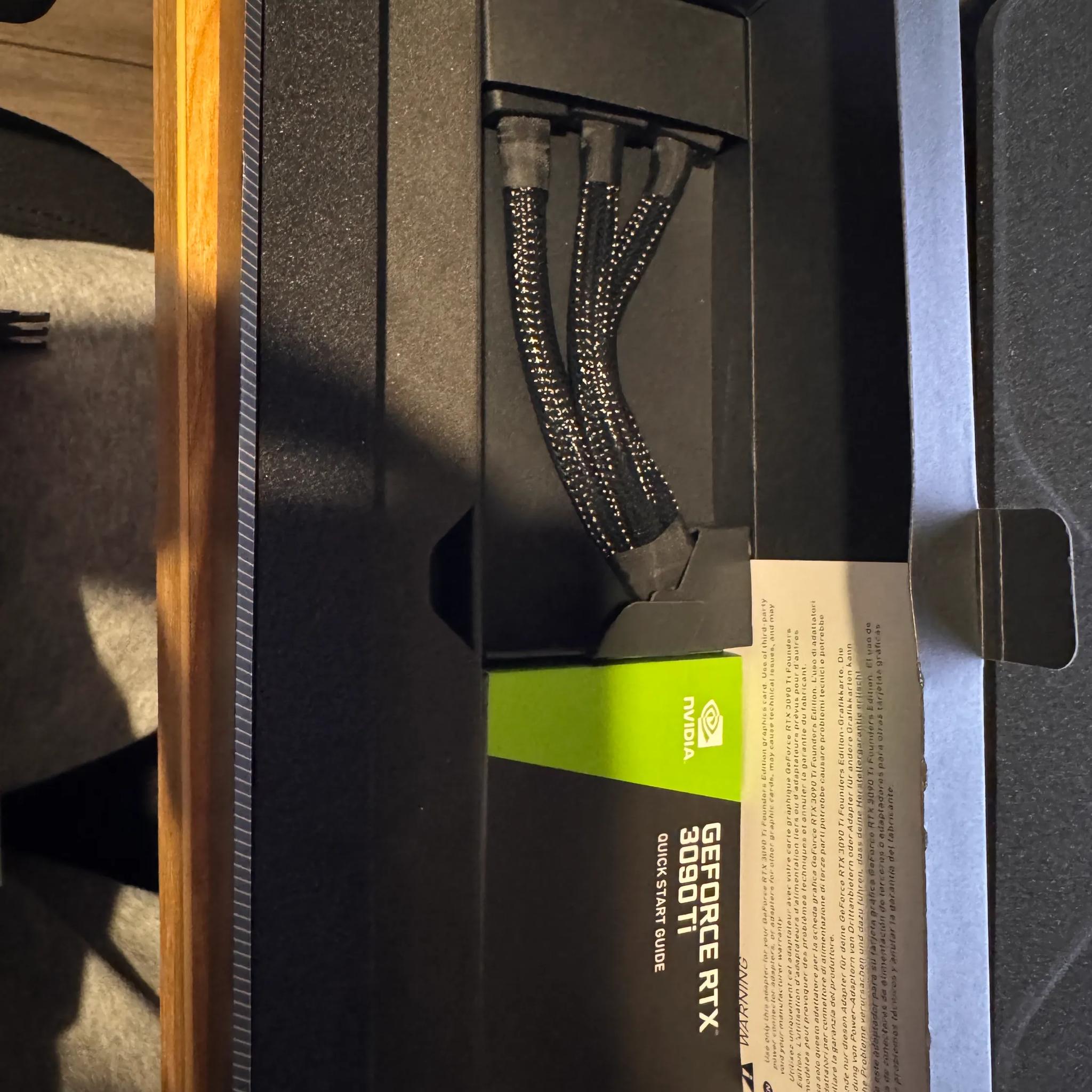 Nvidia RTX 3090 TI FE- USED
