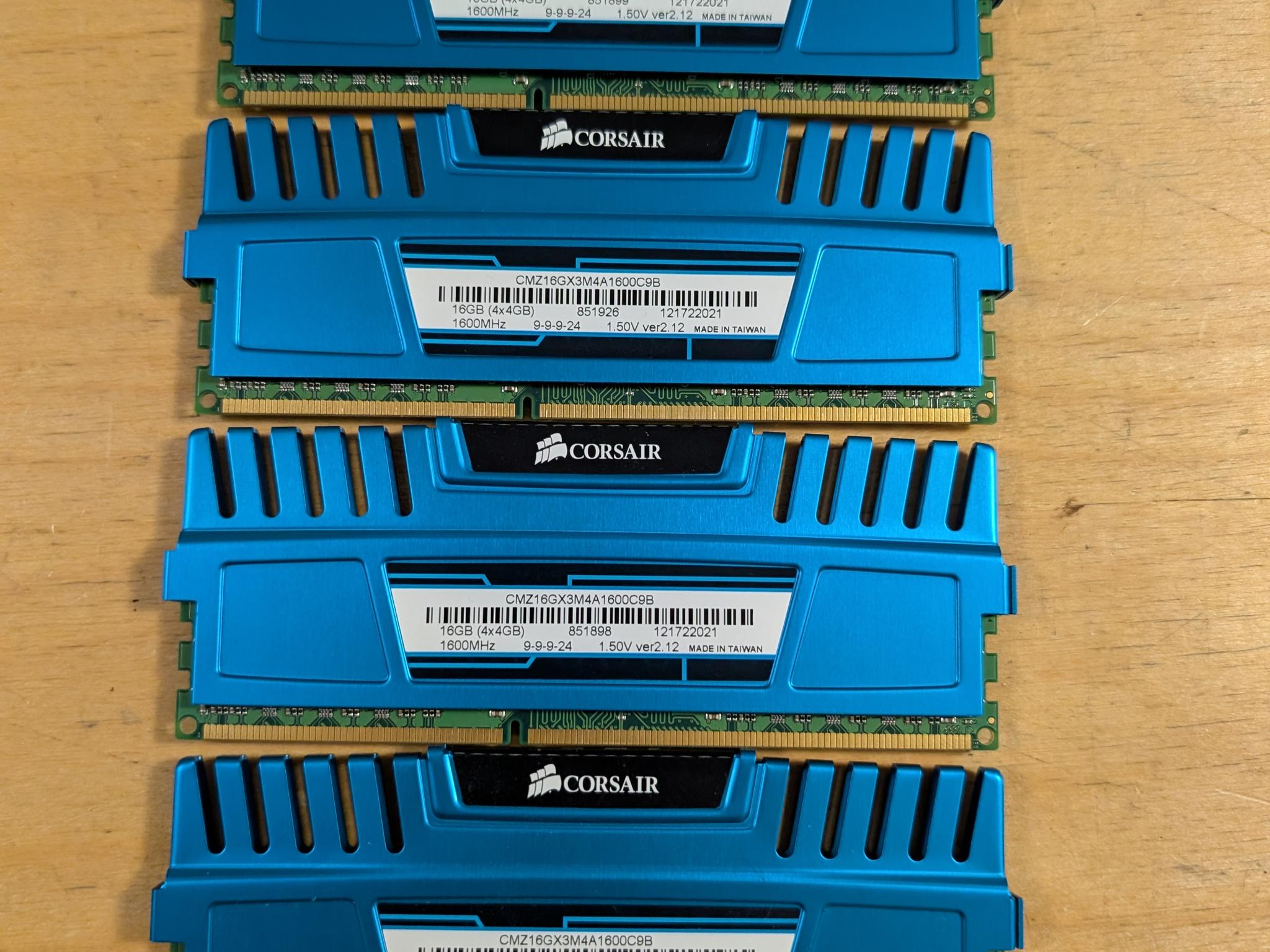 16GB Corsair DDR3 1600MTs 4x4gb kit Blue