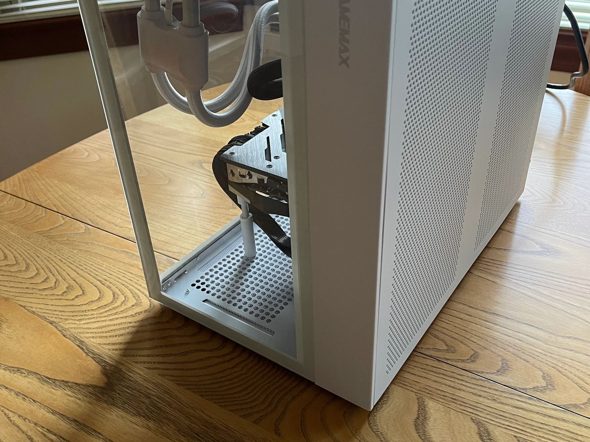 AM5 White High-end Gaming/Production PC: Radeon 7900XTX, Ryzen 9 7900X, 32gb DDR5, 2TB NVMe
