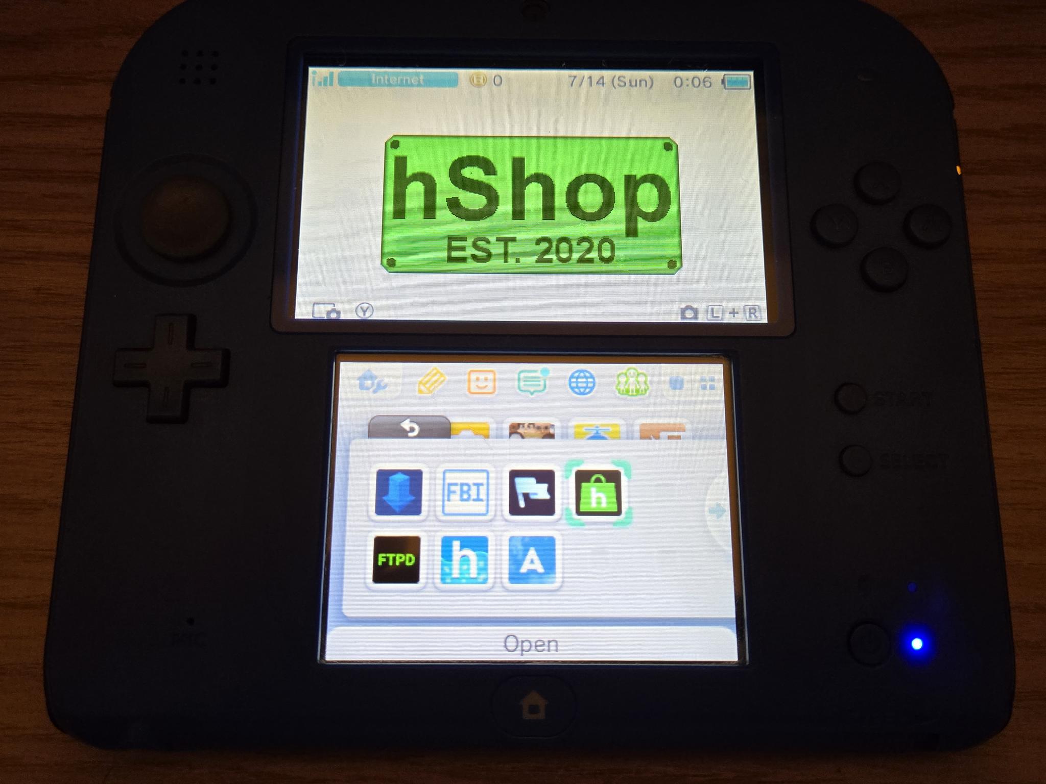 CUSTOM REFURBISHED Nintendo 2DS Blue/Black Handheld Console
