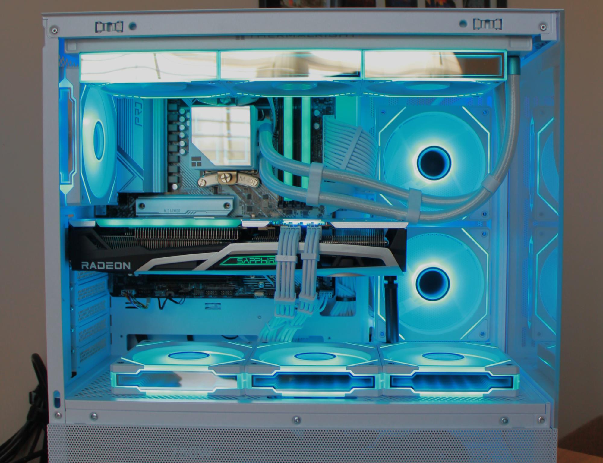 White Beast 6700XT 12GB, Ryzen 5 7600 , 32GB RAM