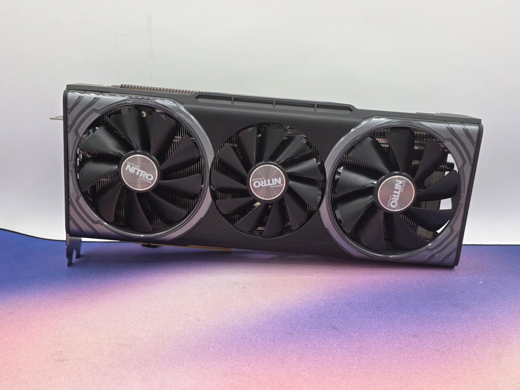 Sapphire Nitro Vega 64