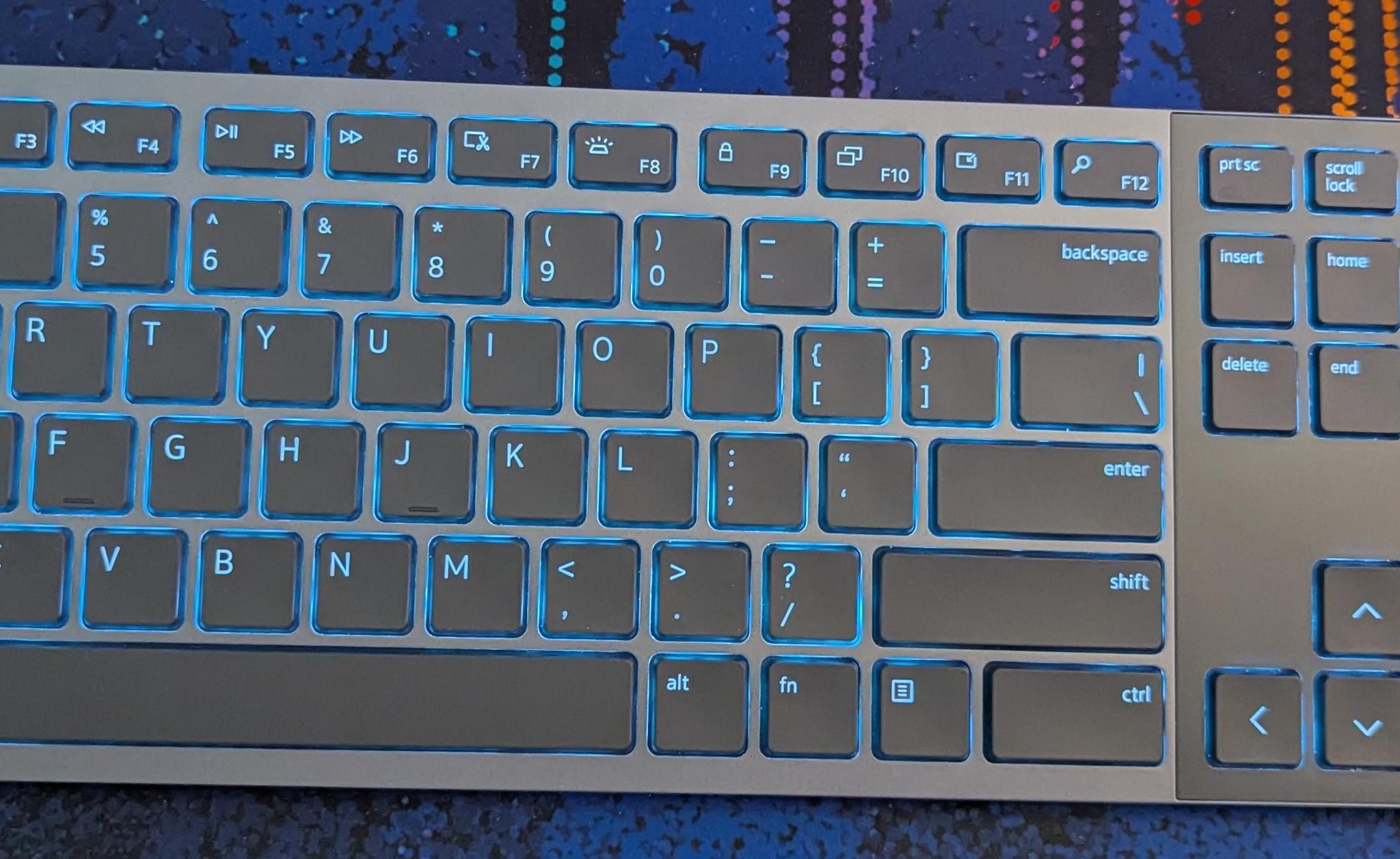 Dell KB900 Keyboard - Low Profile - Backlit - Collaboration Buttons