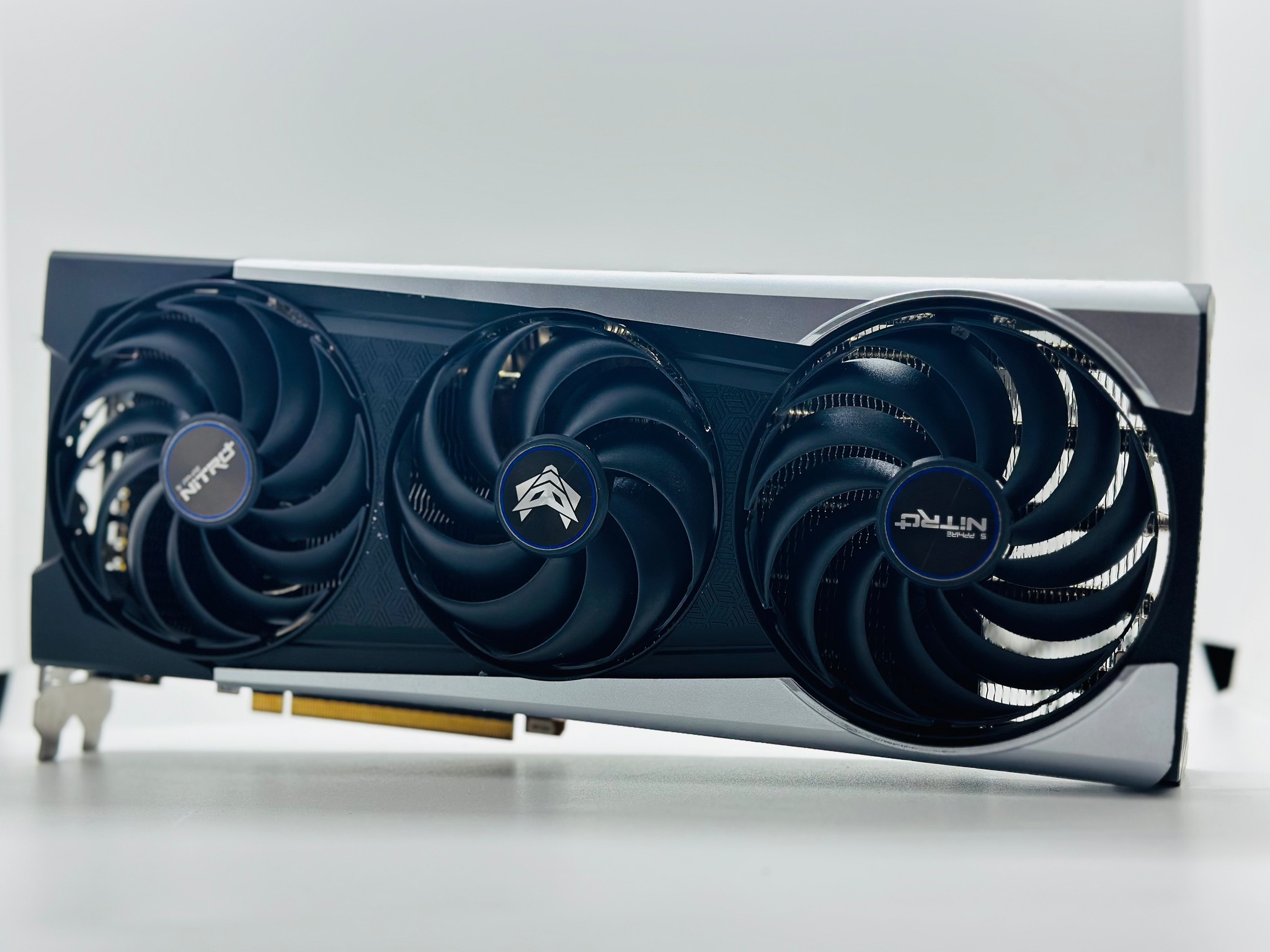 Sapphire Nitro+ Rx6800 16gb AS IS