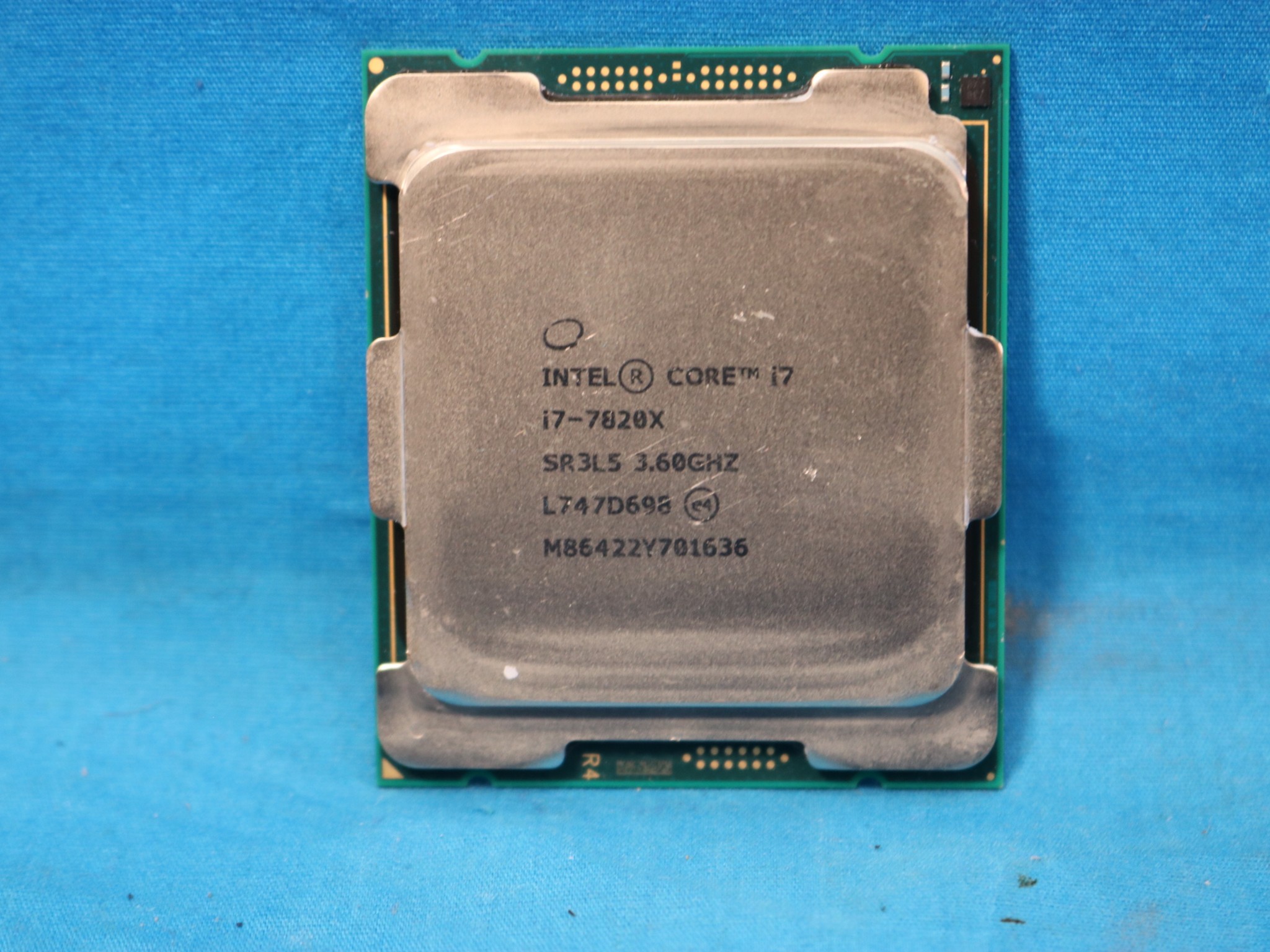 Intel Core i7-7820X 3.60GHz LGA2066 (X299) 8-Core 11MB Desktop CPU - 4211913037