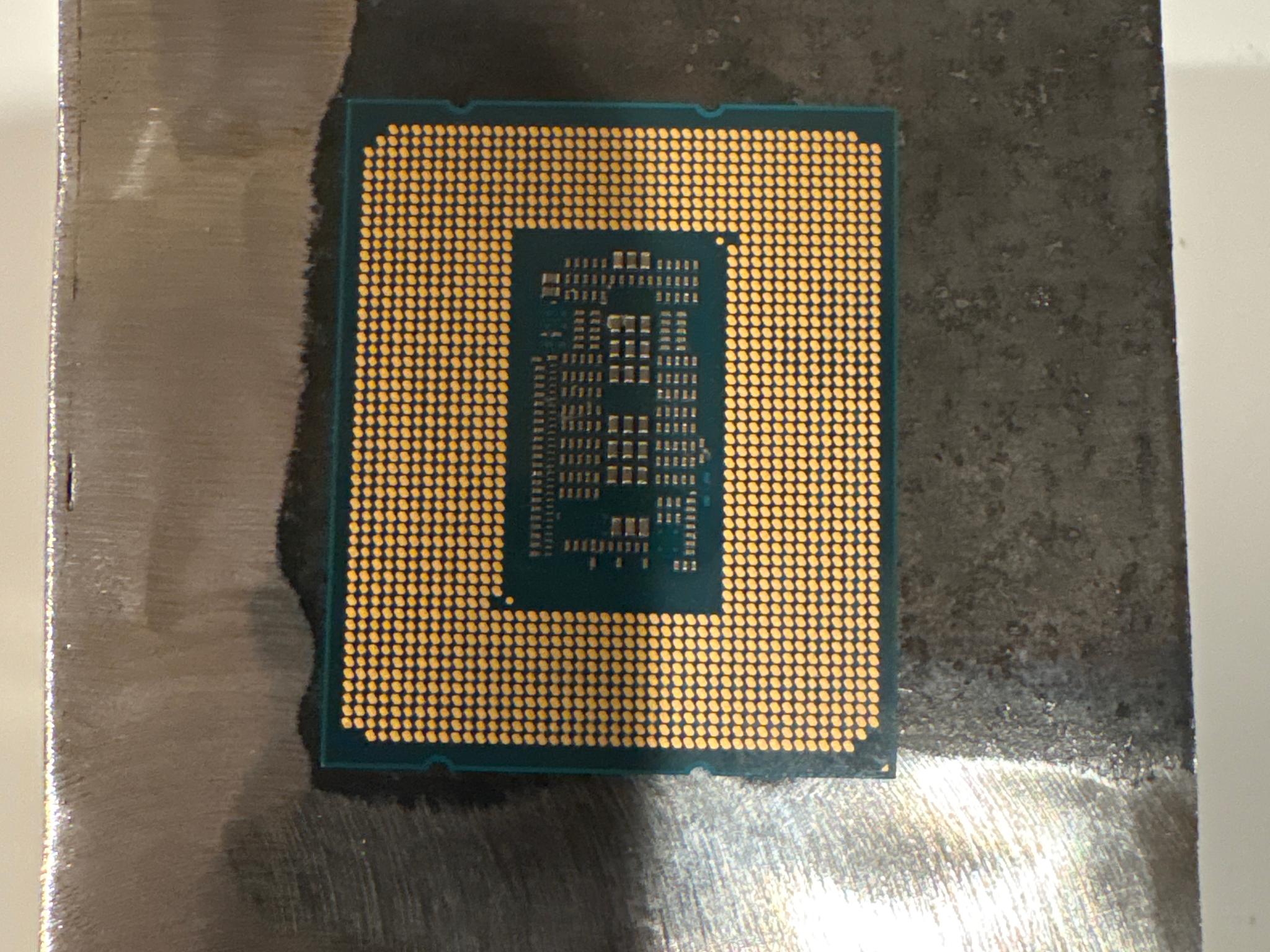 HOT DEAL!! 🔥 Intel Core i5-12600KF 🧊