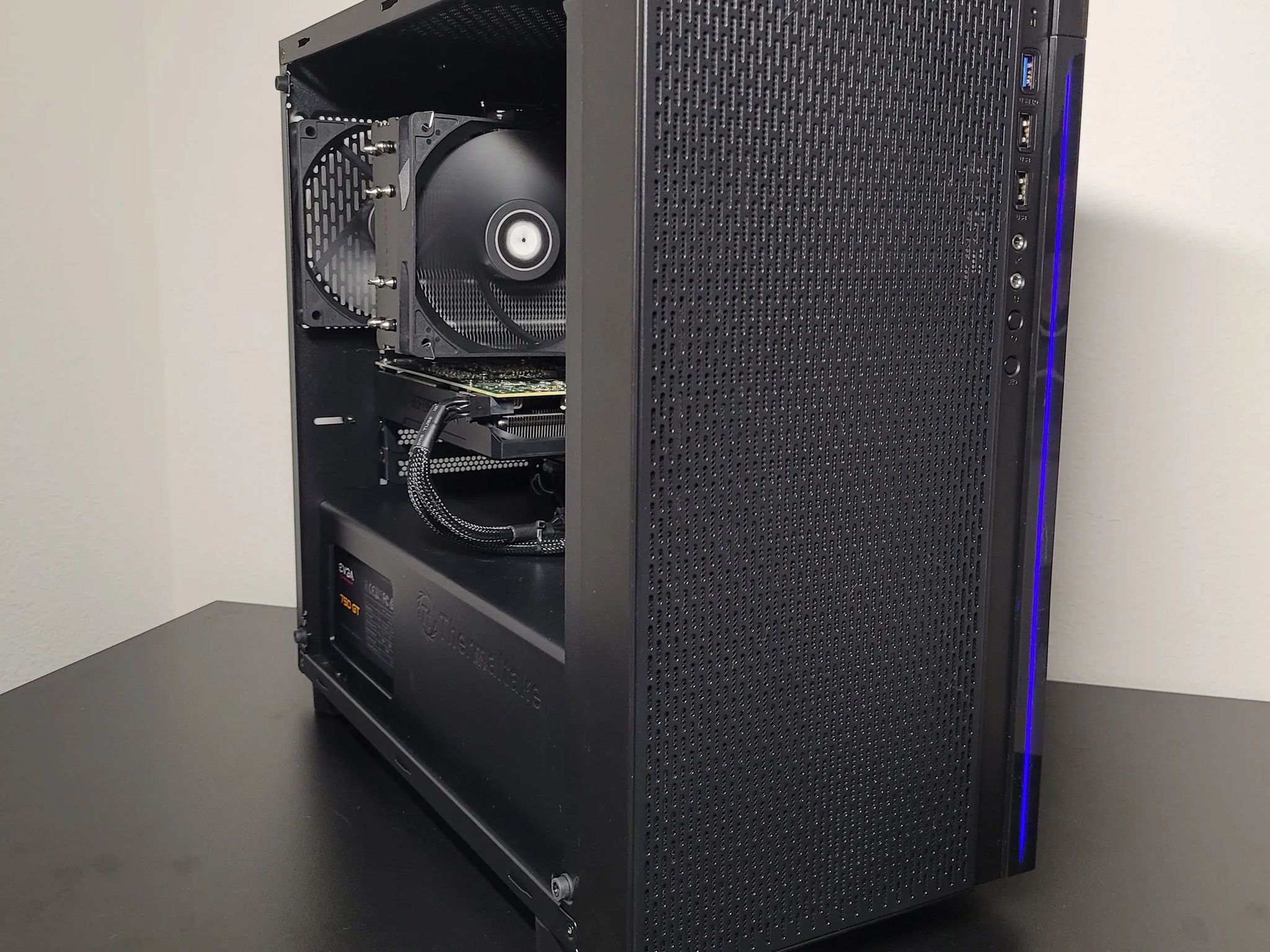 RTX 2060 Super // i7 6700 // 16gb DDR4 // 512GB SSD