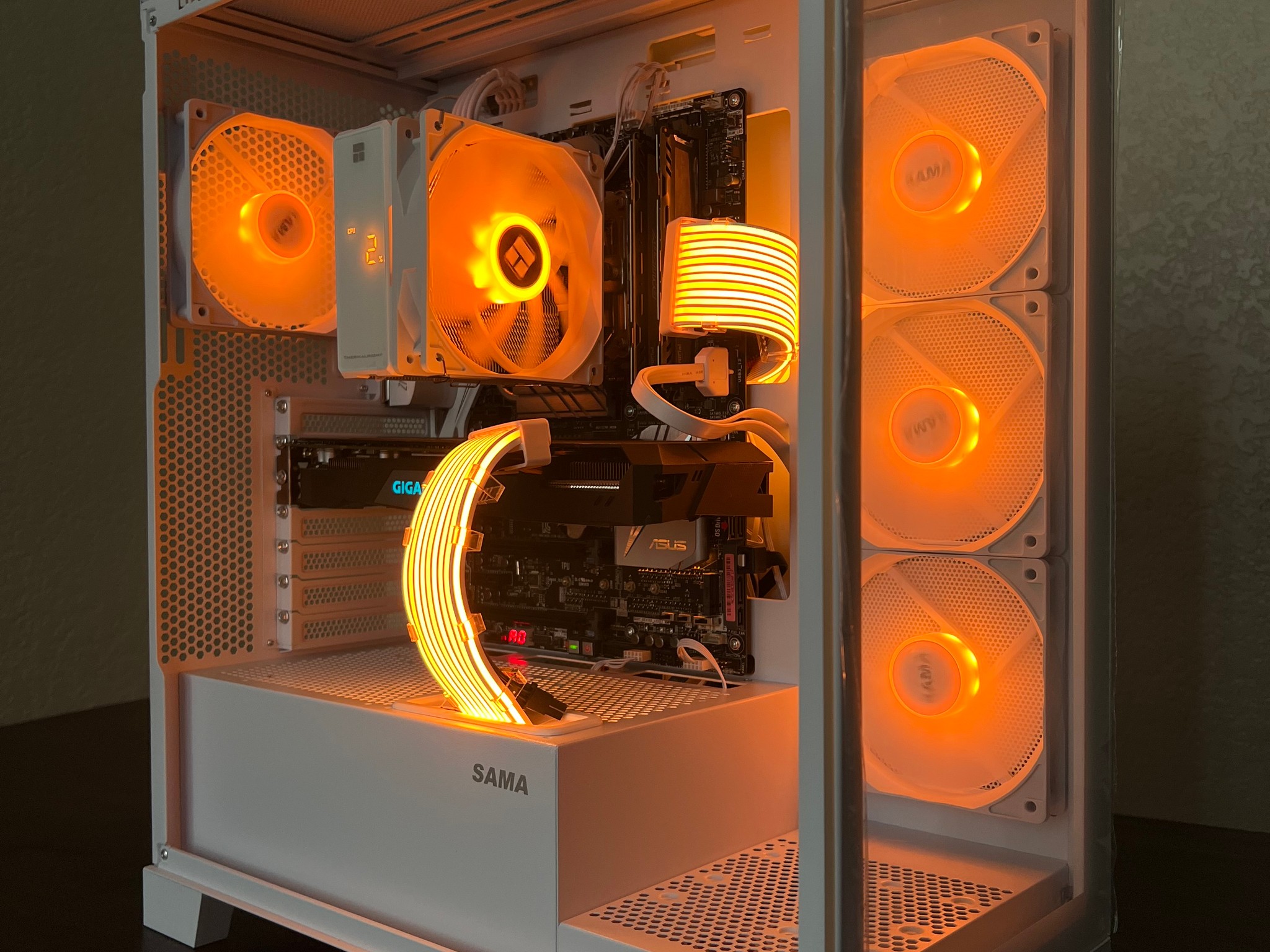 Custom White Gaming PC | i7-6700 | GTX 1660 Super | 16GB RAM | 500GB SSD