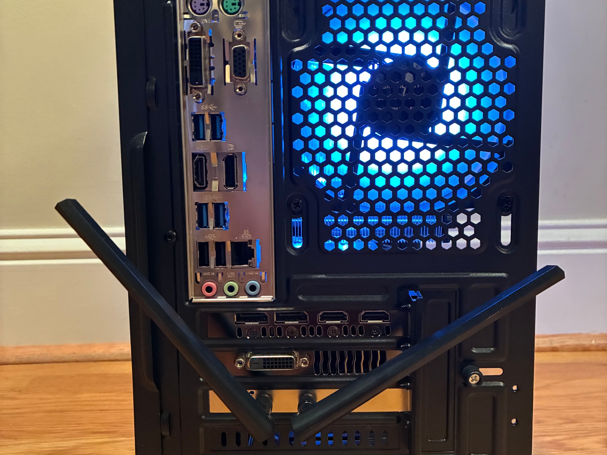 GTX 1070 8GB i7 6700 CUSTOM GAMING PC 16GB DDR4 512GB NVME SSD WIFI 6E WINDOWS 10